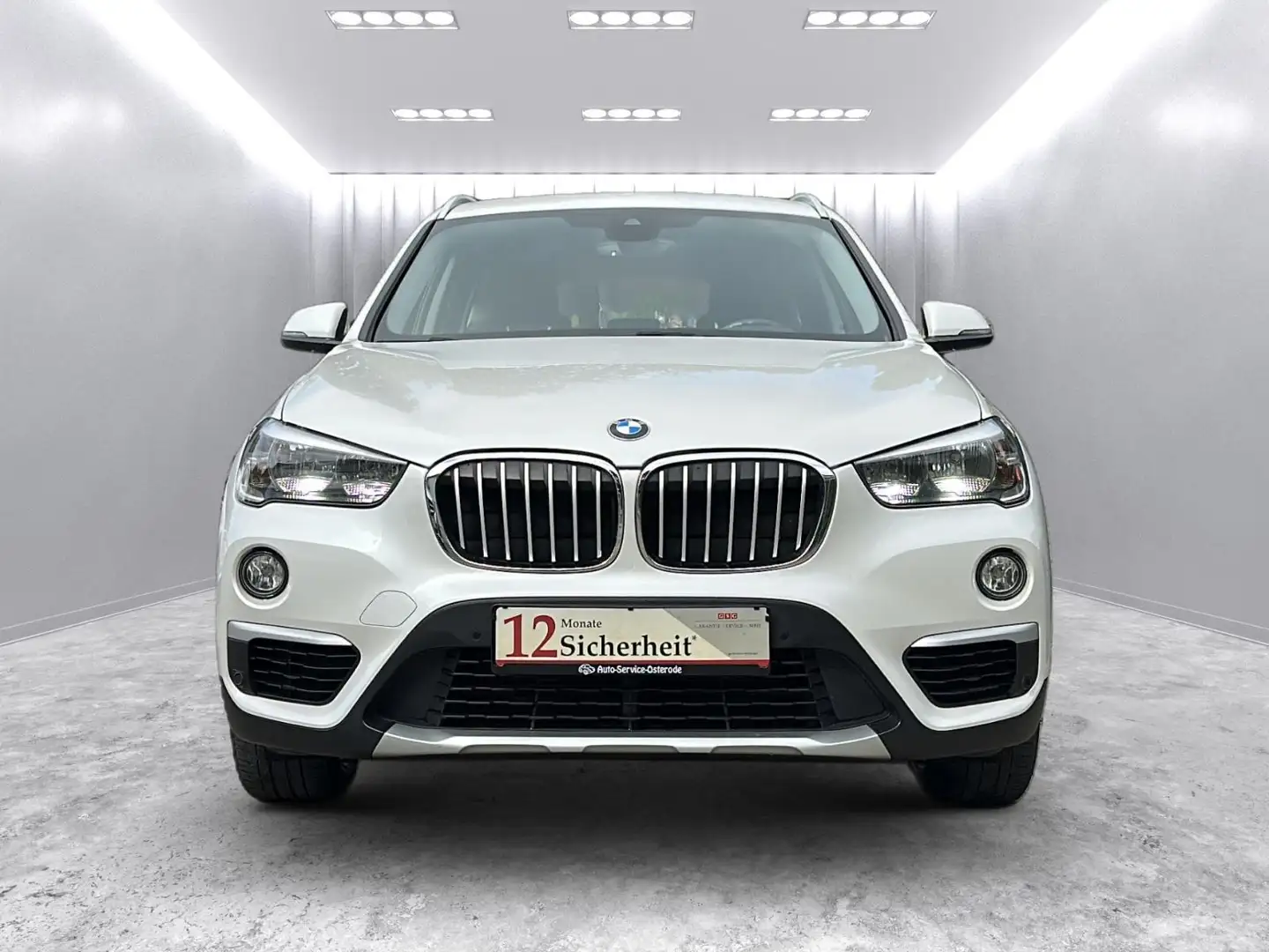 BMW X1 xDrive 18d xLine *NAVI/AHK/2.Hand/HU NEU* Blanc - 2