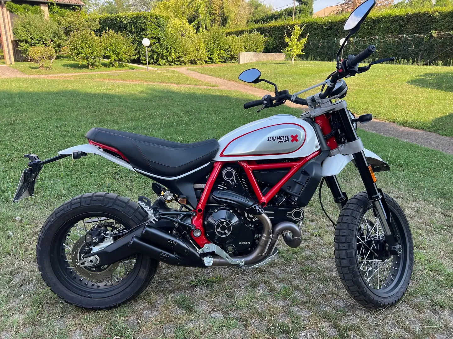 Ducati Scrambler 800CC Desert Sled Fehér - 1