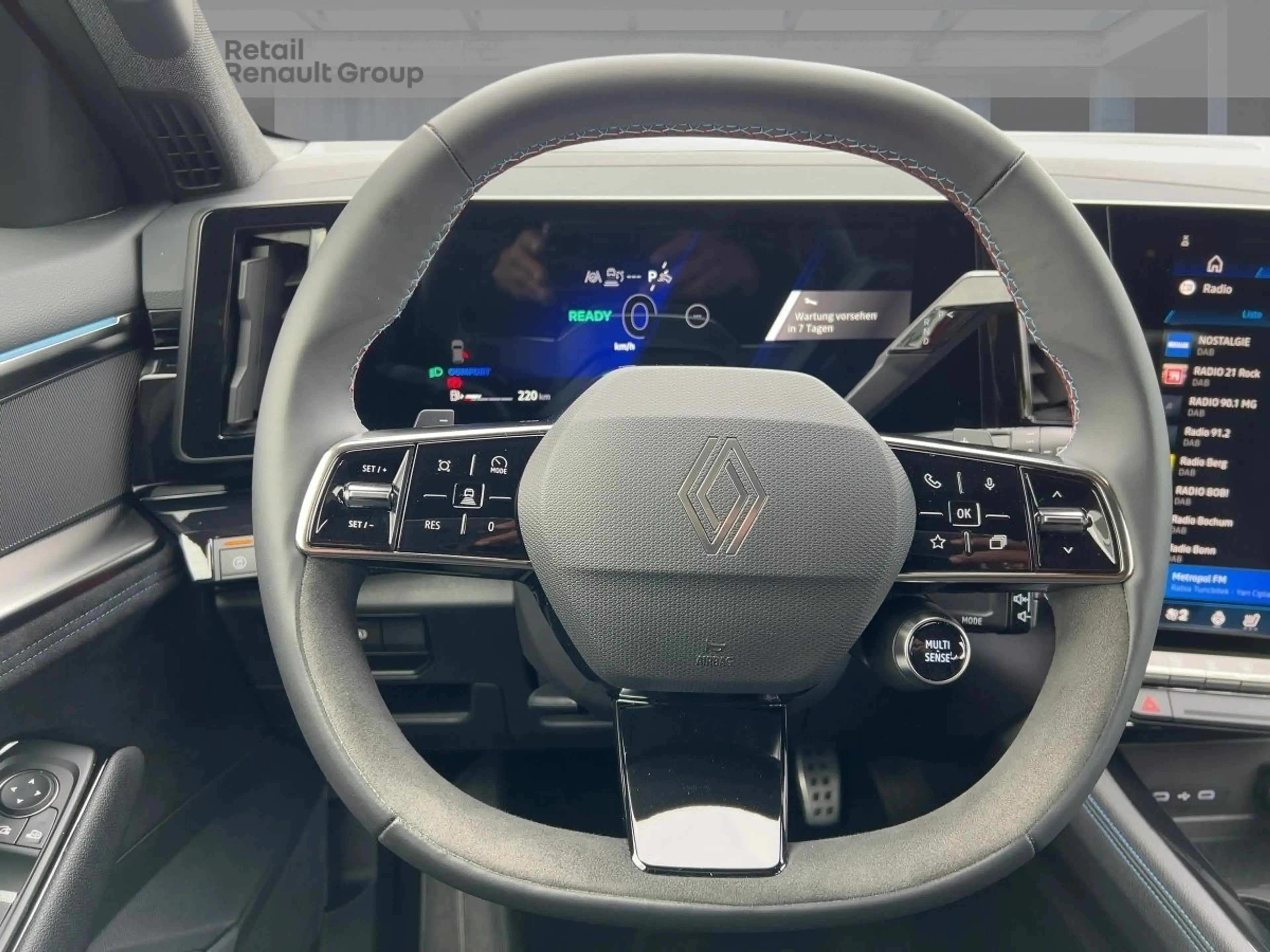 Renault Austral ESPRIT ALPINE E-TECH FULL HYBRID 200 PANORAMADACH — photo 11