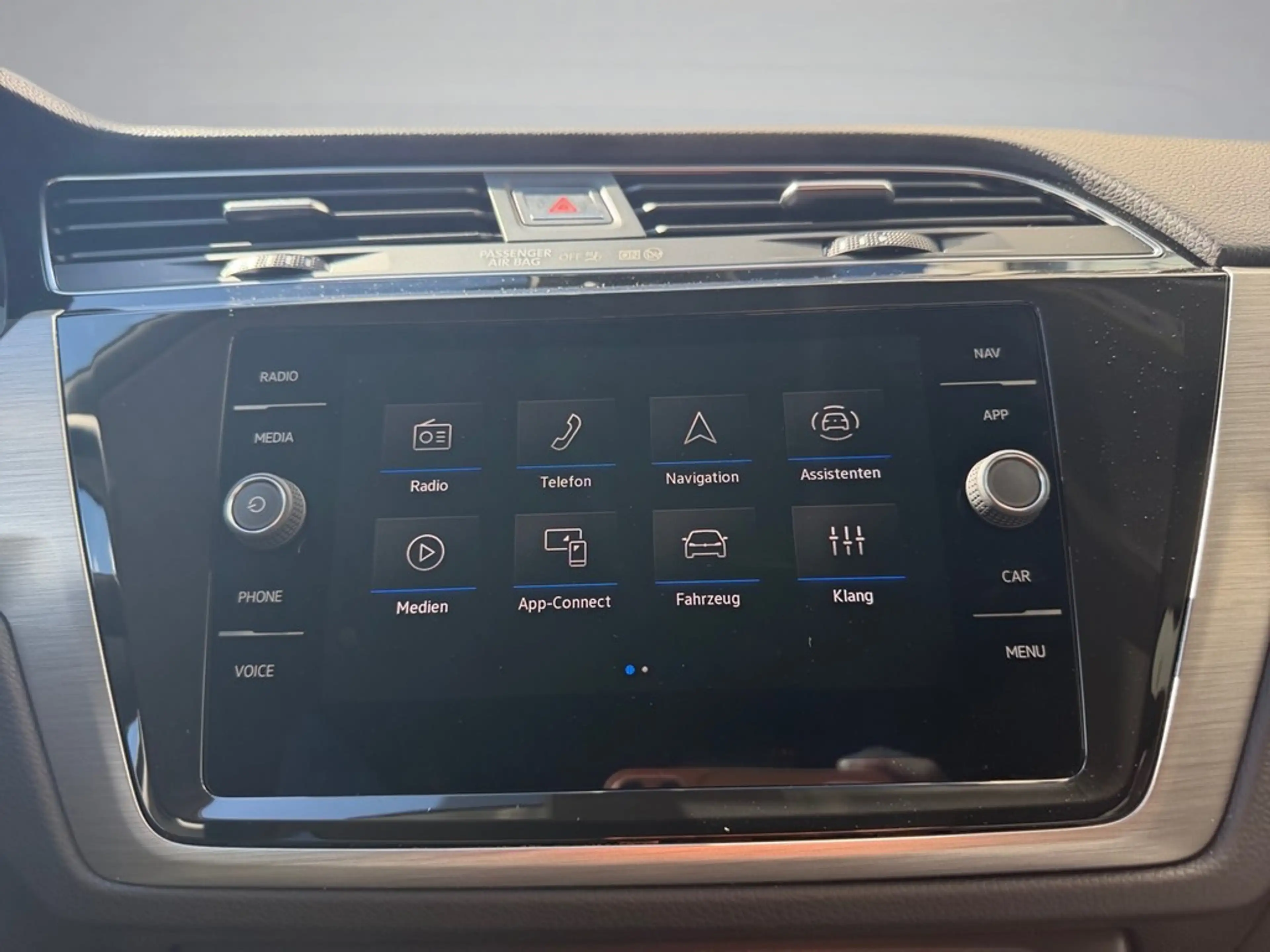 Volkswagen Touran 1,5 l TSI DSG — photo 9