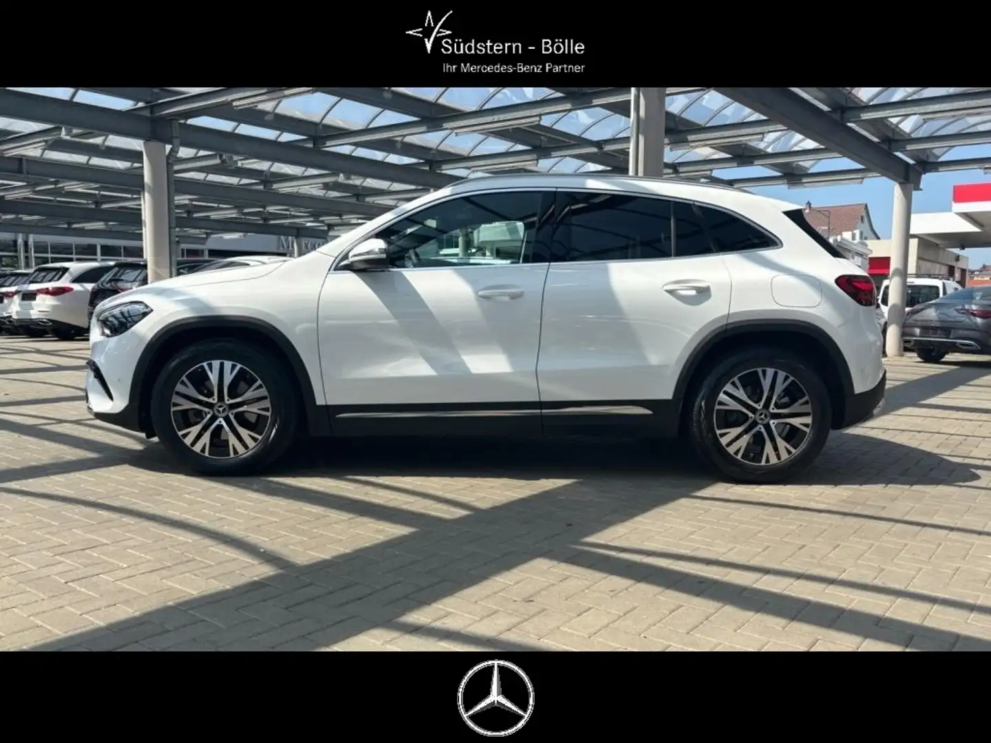 Mercedes-Benz GLA 220 4M PROGRESSIVE+AHK+NAVI+LED+RFK+SHZ Bianco - 2