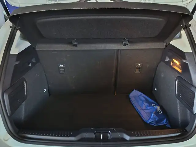 Ford Focus view 6