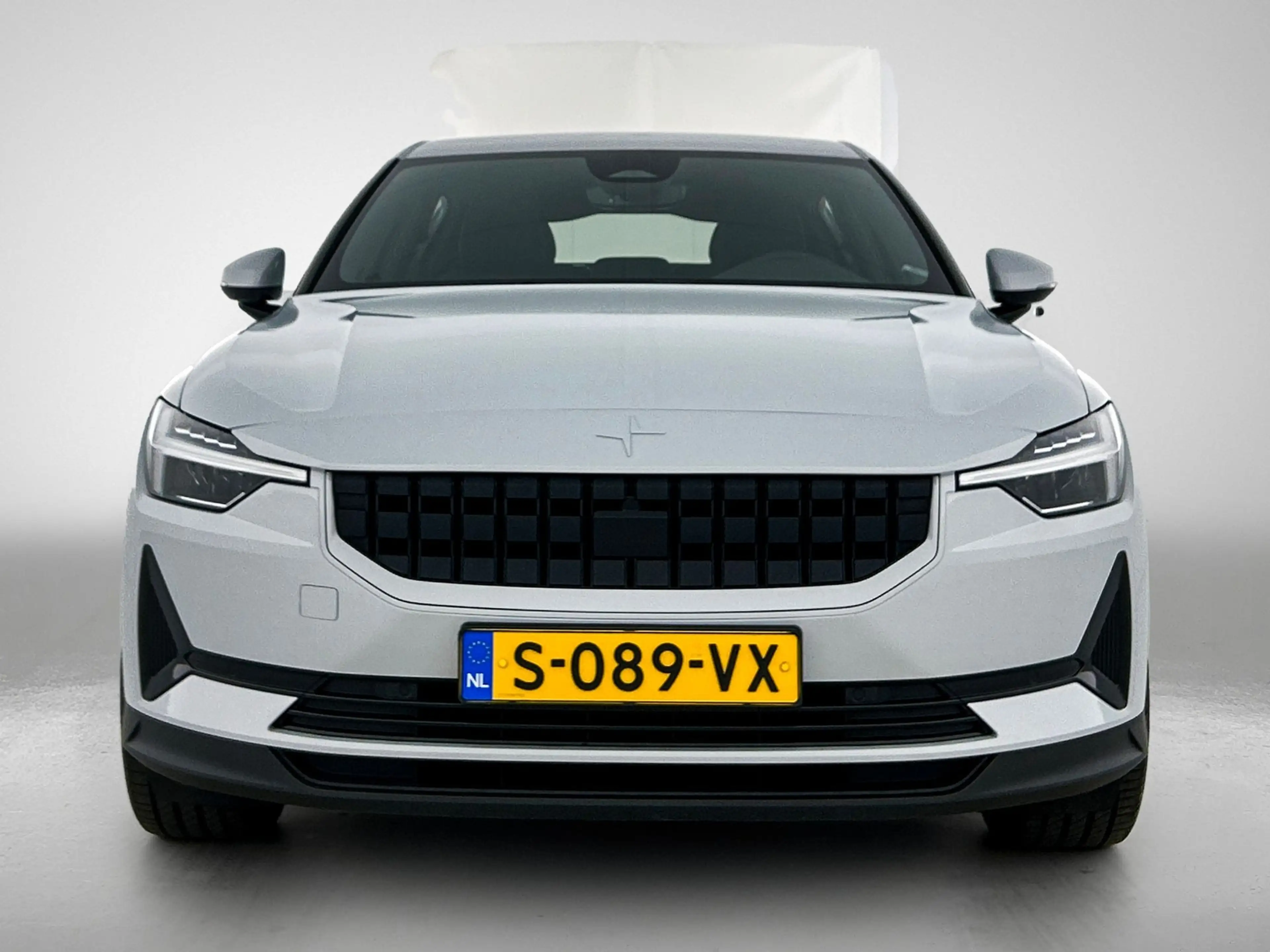 Polestar 2 Standard Range Single Motor 69 kWh | Keyless | LED — photo 4