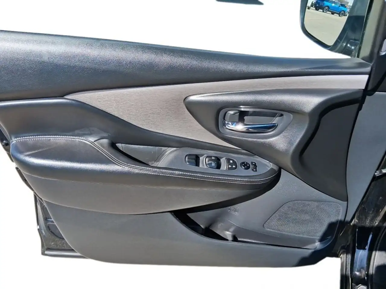 Nissan Murano снимка Nissan Murano