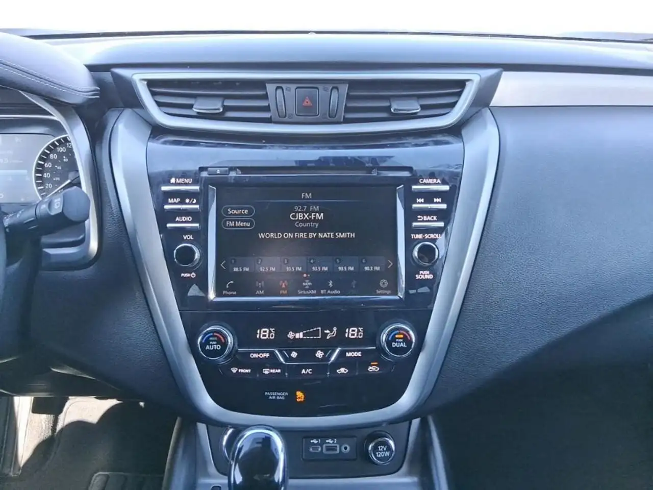 Nissan Murano снимка Nissan Murano