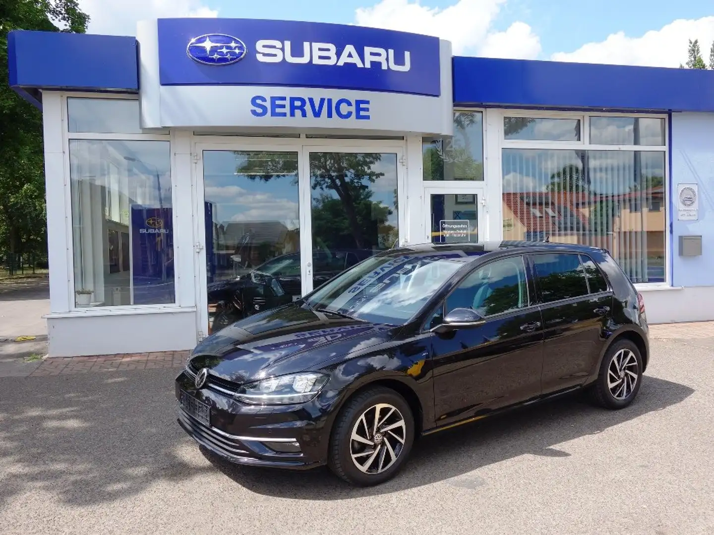 Volkswagen Golf 1.0 TSI OPF DSG Sondermodell JOIN Schwarz - 1