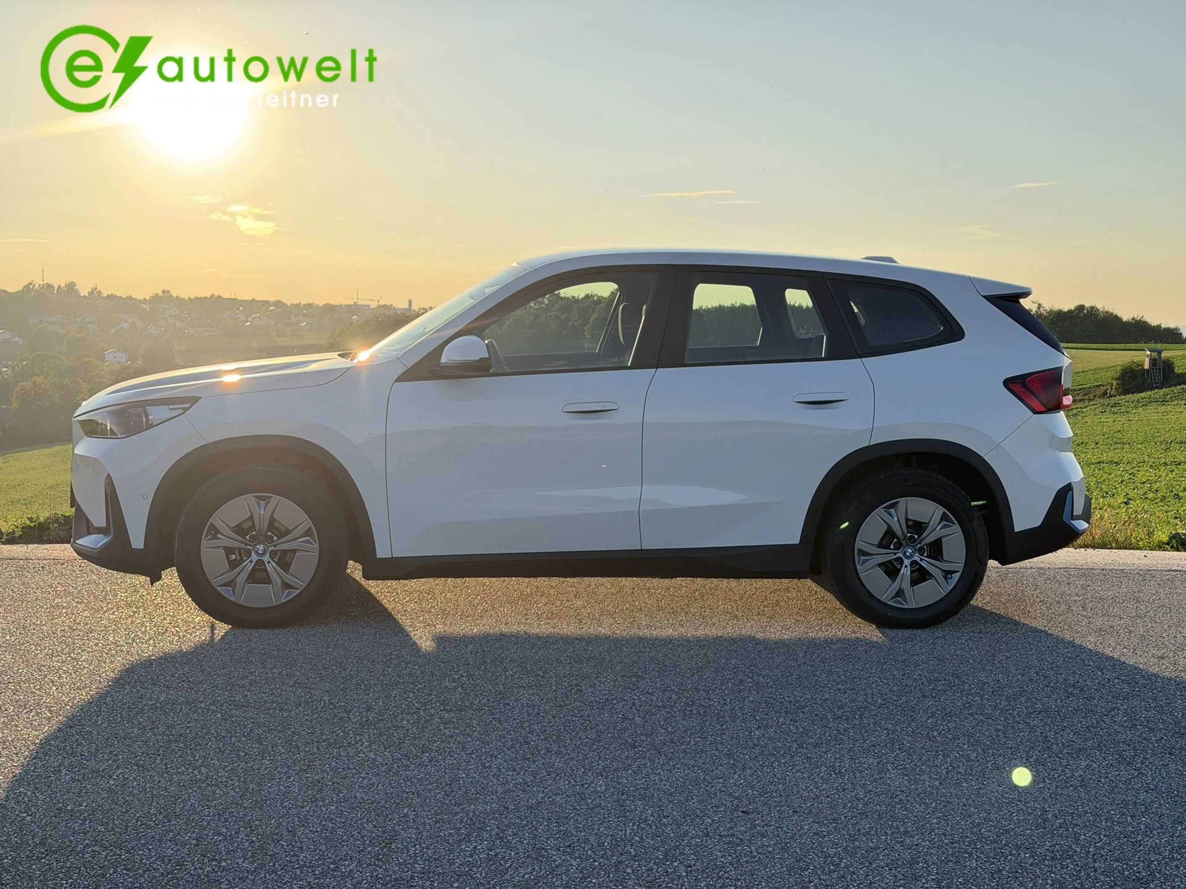 BMW iX1 xDrive30 65kWh HuD 360°-Kamera adapt.LED Wireless — photo 7