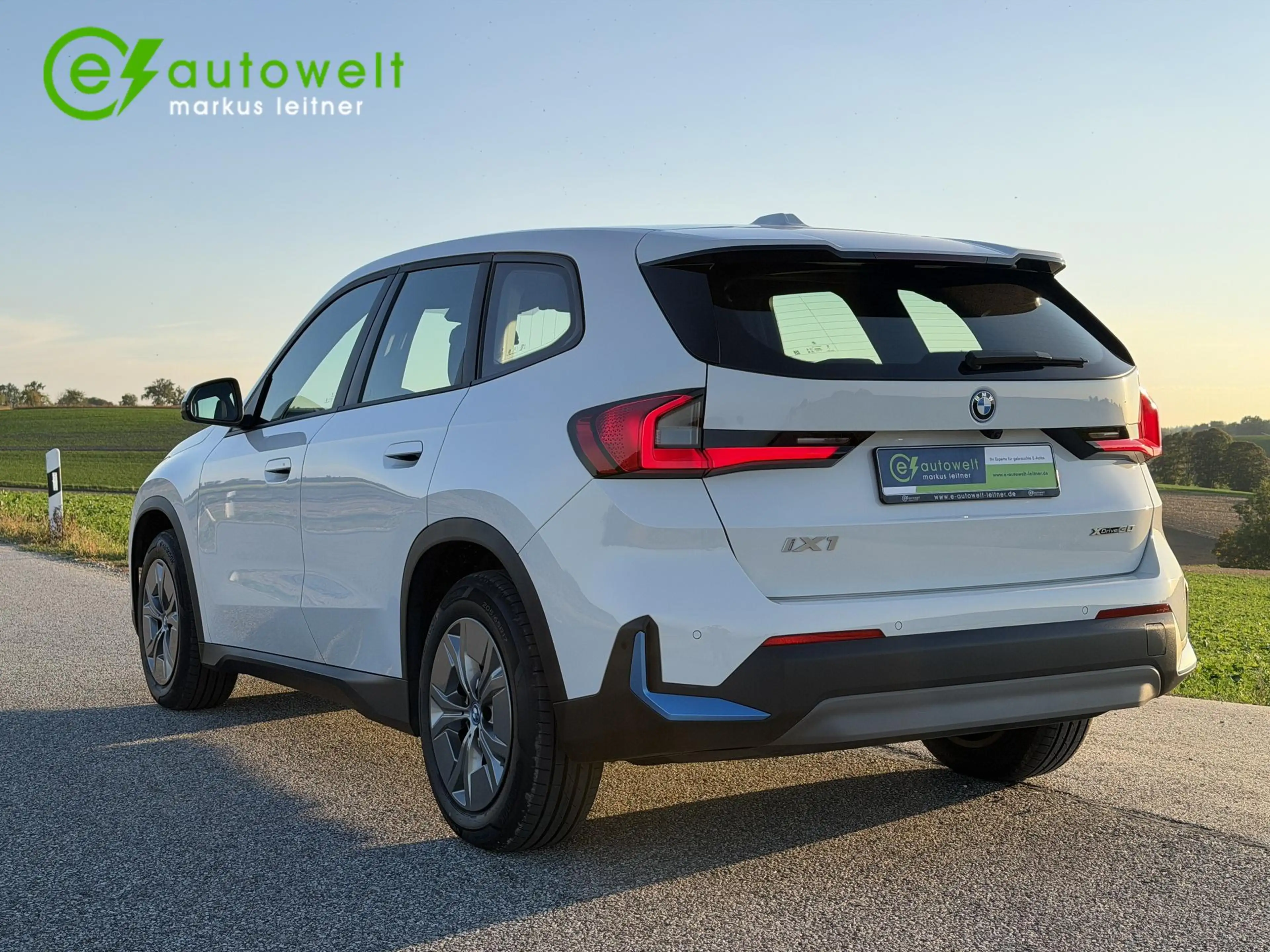 BMW iX1 xDrive30 65kWh HuD 360°-Kamera adapt.LED Wireless — photo 6