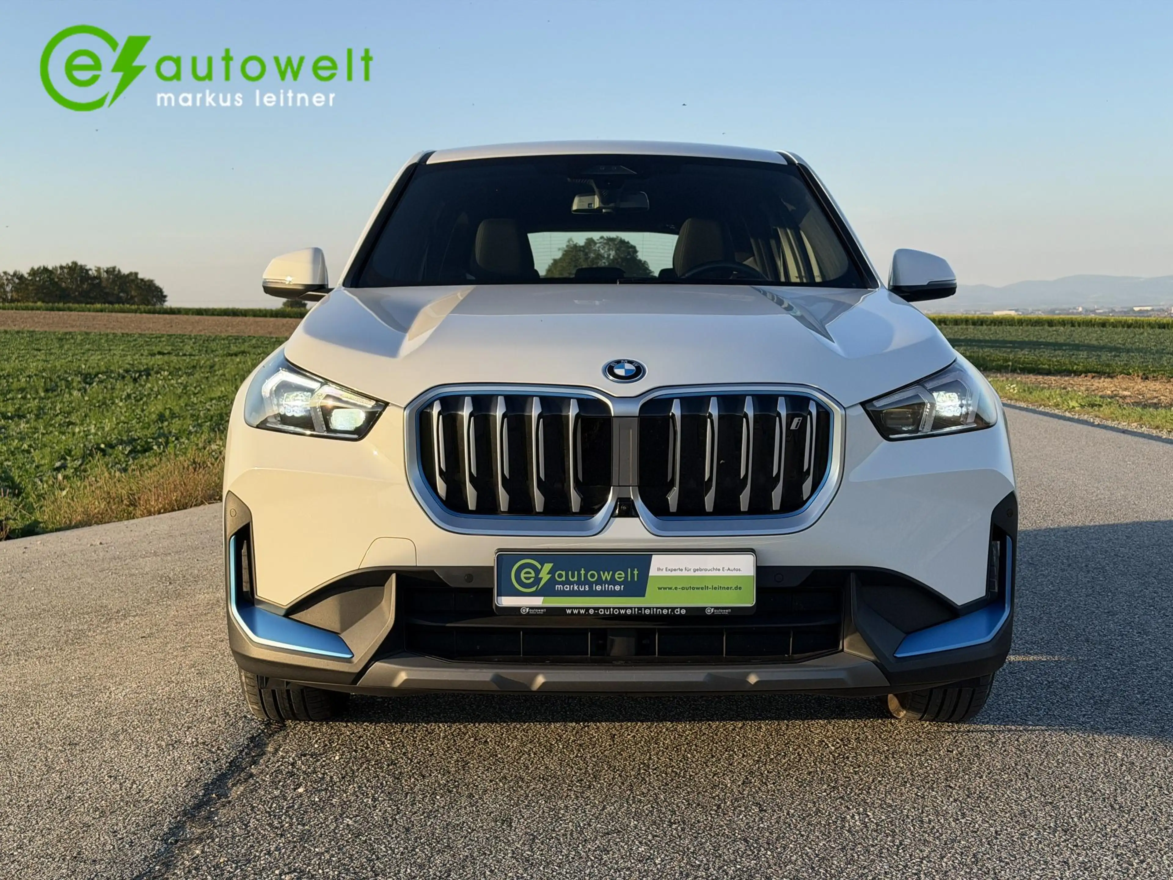 BMW iX1 xDrive30 65kWh HuD 360°-Kamera adapt.LED Wireless — photo 9