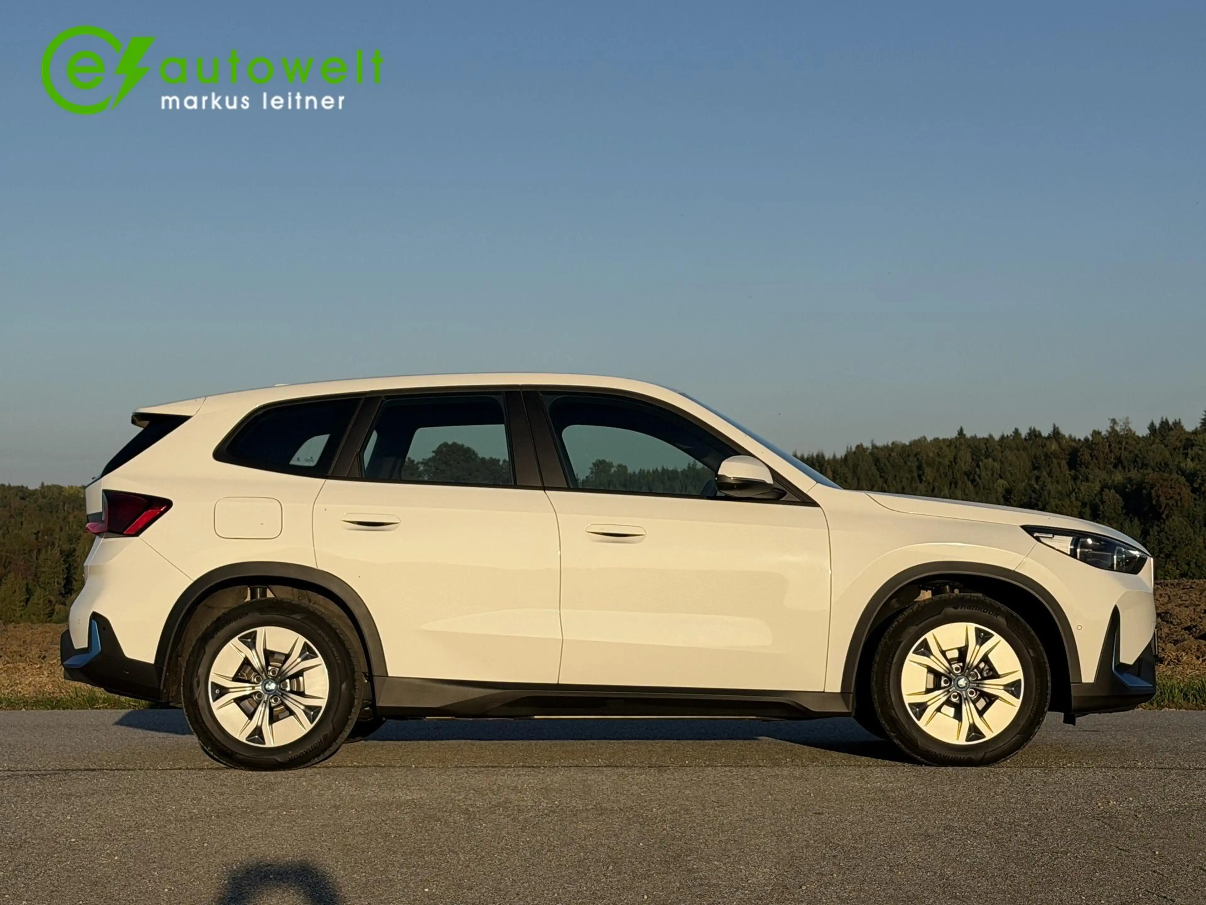 BMW iX1 xDrive30 65kWh HuD 360°-Kamera adapt.LED Wireless — photo 3