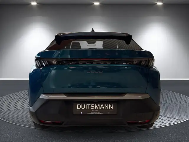 Peugeot 3008 view 4