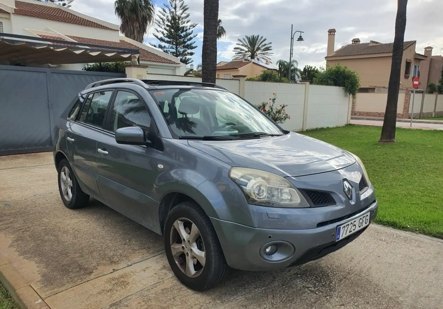 Renault Koleos 2.0dCi Dynamique PK2 4x4 siva - 1