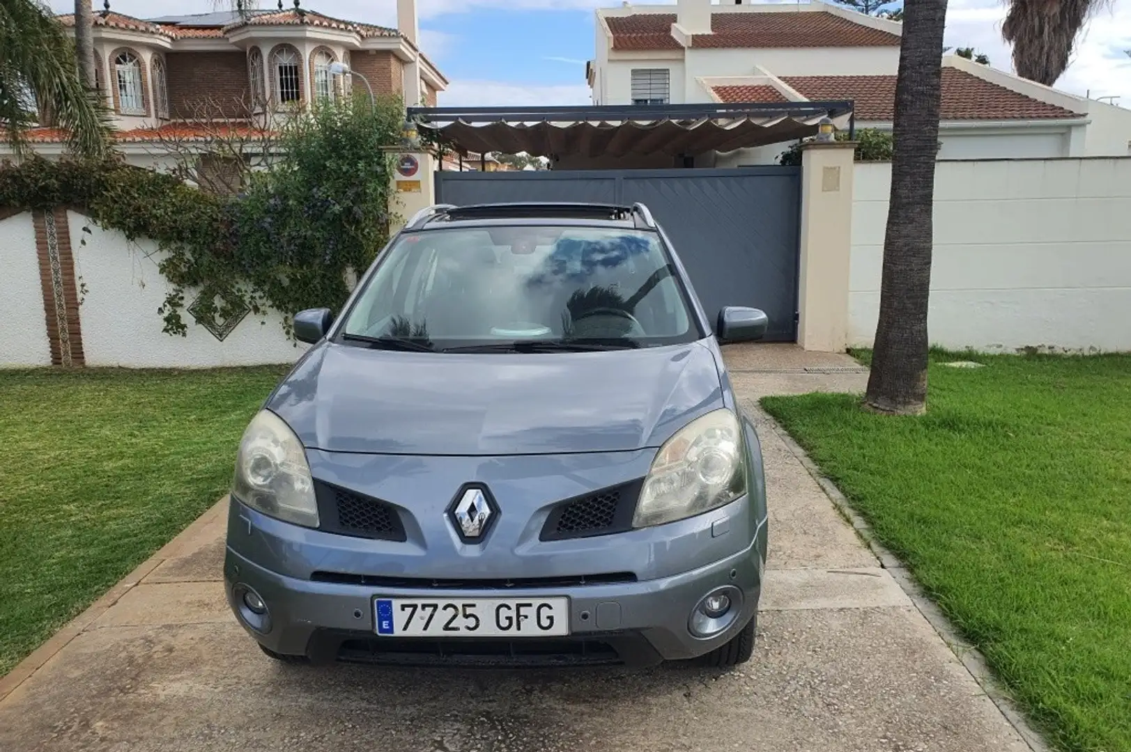 Renault Koleos 2.0dCi Dynamique PK2 4x4 Šedá - 2