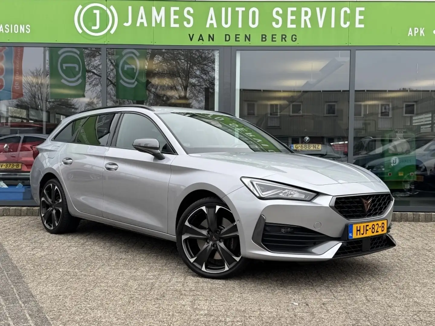 CUPRA Leon Sportstourer | SPORTSTOELEN | 1.4 e-Hybrid Bns Gris - 2