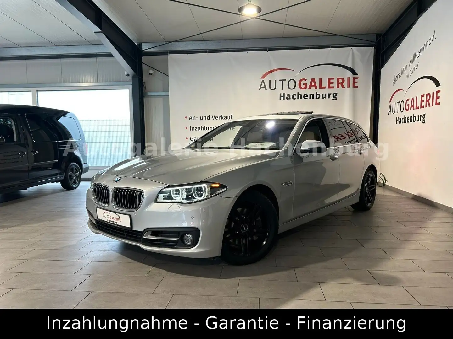 BMW 530 d Touring xDrive/nahezuVoll/Nachtsicht/GARANT Silber - 1