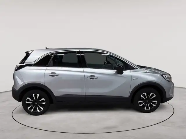 Opel Crossland view 3