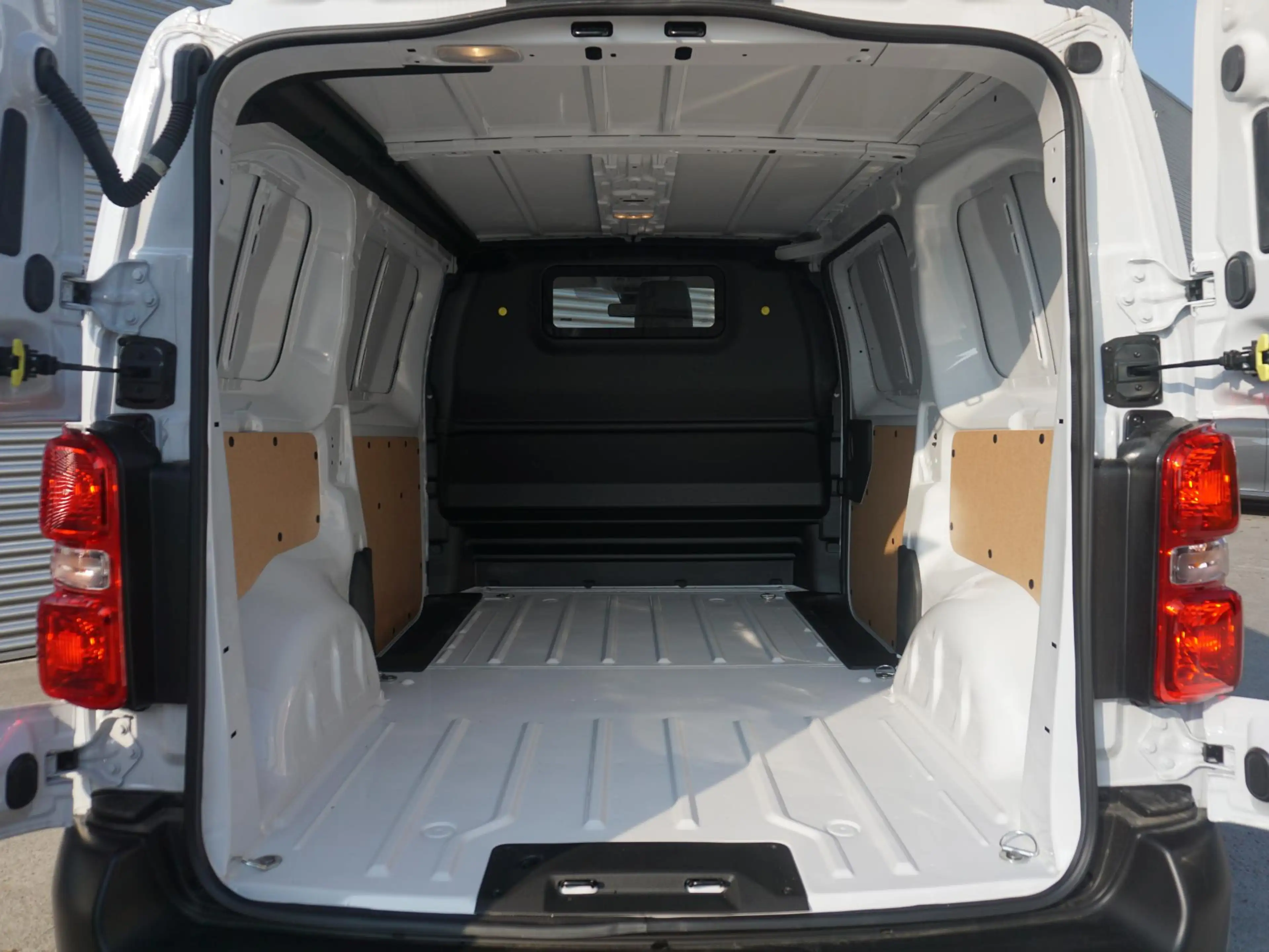 Opel Vivaro-e Electric L2 75 kWh | 0% rente | 8 jaar garantie | — photo 8