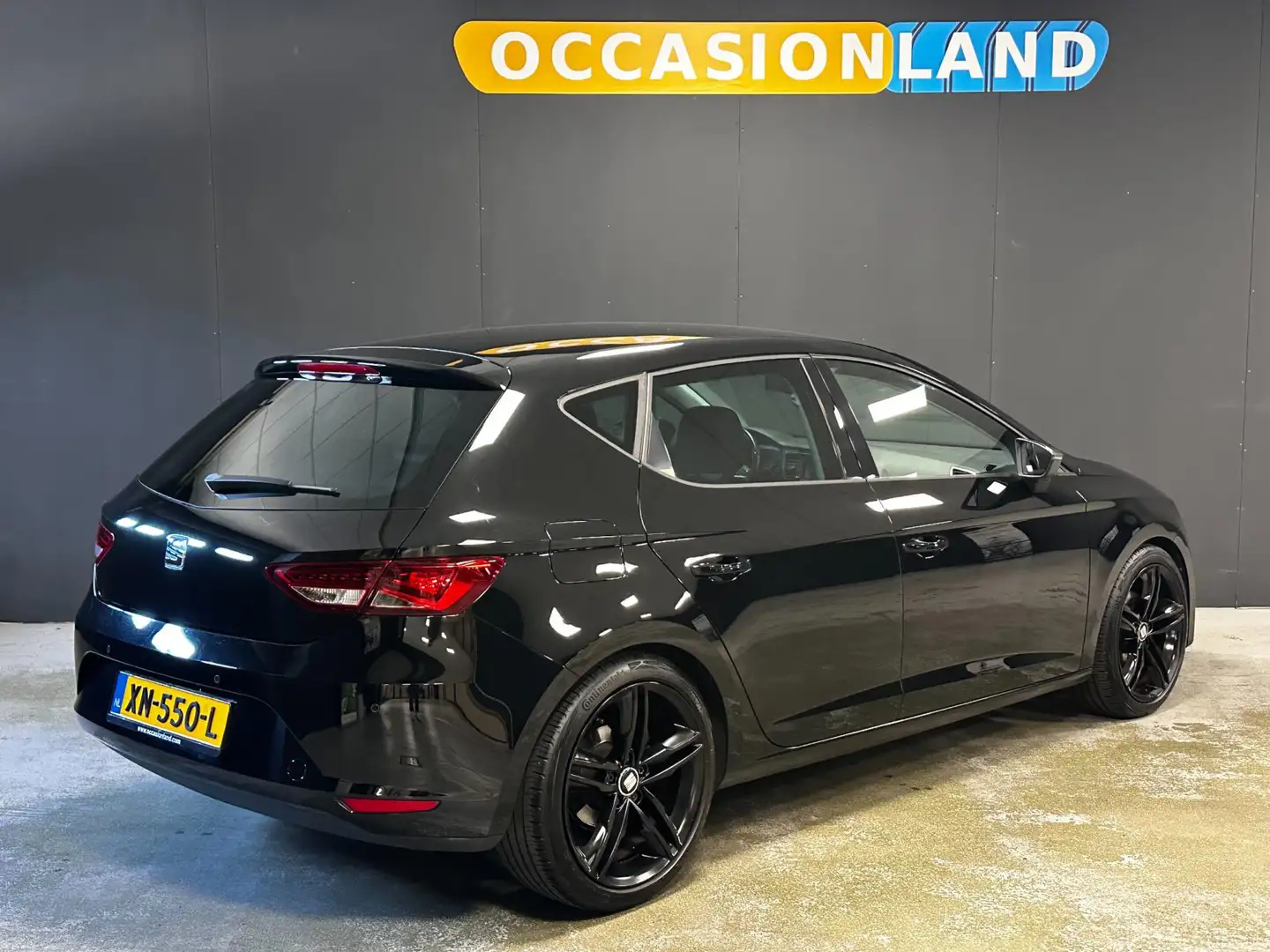 SEAT Leon ST 1.4 TSI X-PERIENCE|LED|PDC|CRUISE|STOELV|AIRCO| Zwart - 2