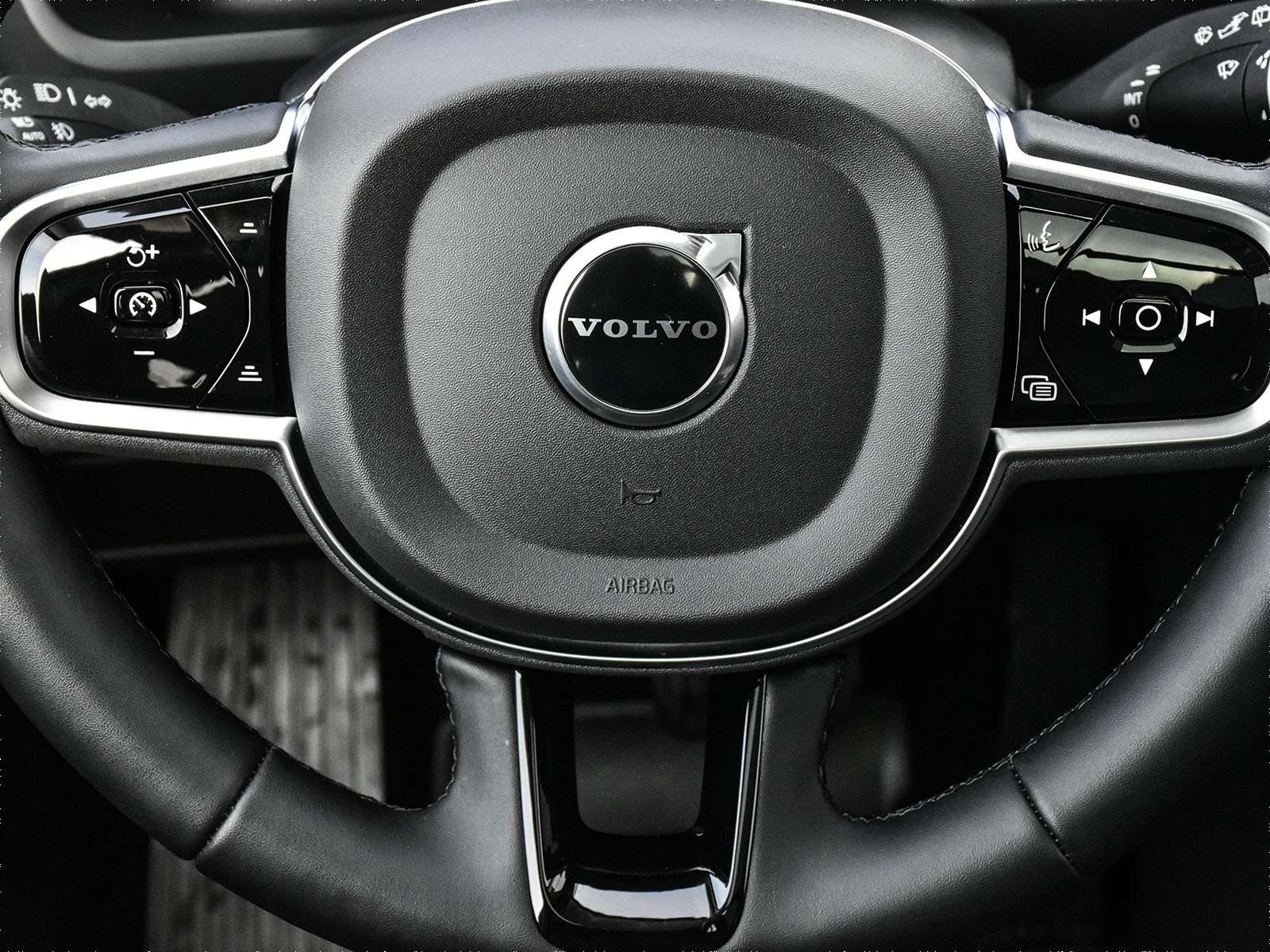 2026 Volvo XC90 B6 AWD Ultra Bright Theme 7-Seater thumb 21