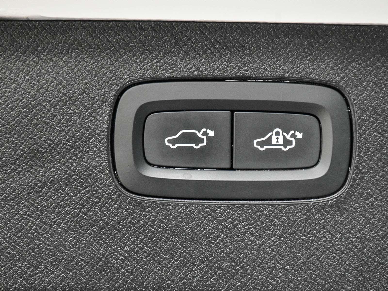 2026 Volvo XC90 B6 AWD Ultra Bright Theme 7-Seater thumb 10