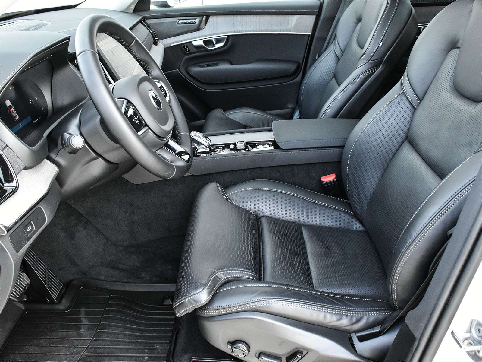 2026 Volvo XC90 B6 AWD Ultra Bright Theme 7-Seater thumb 16