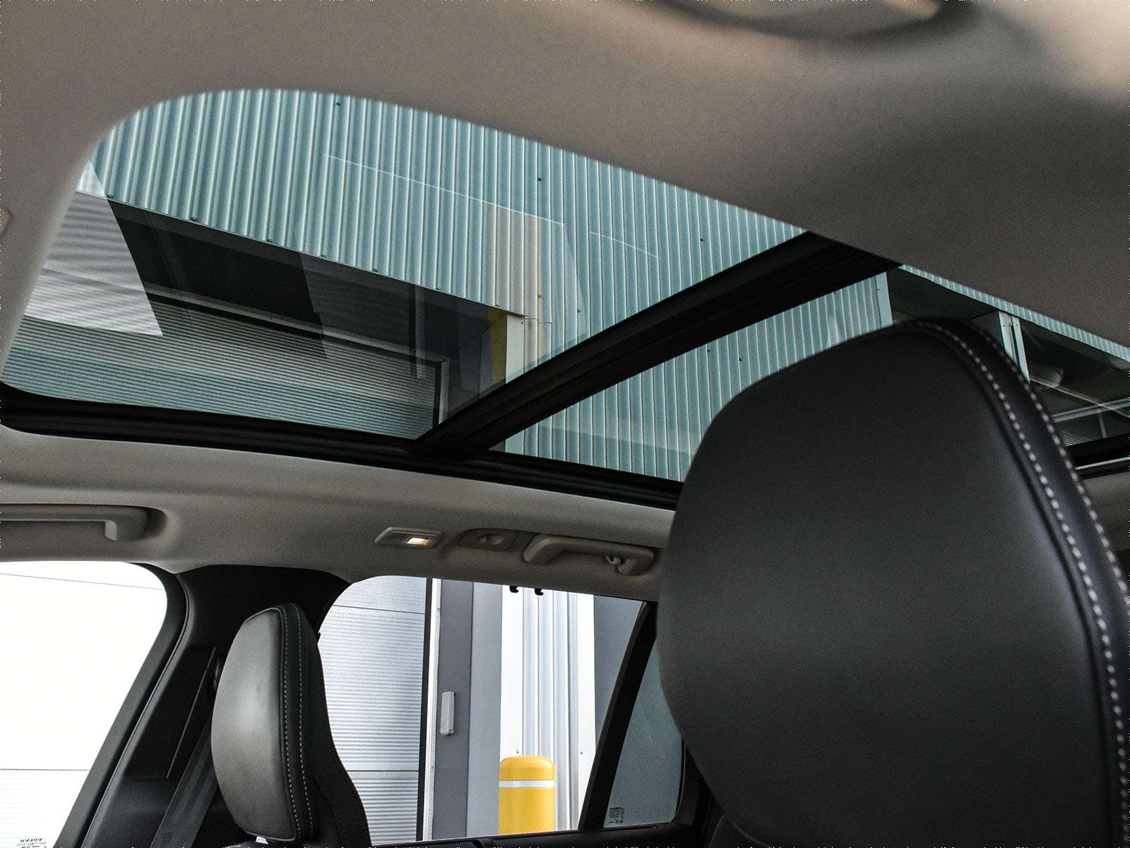 2026 Volvo XC90 B6 AWD Ultra Bright Theme 7-Seater thumb 17