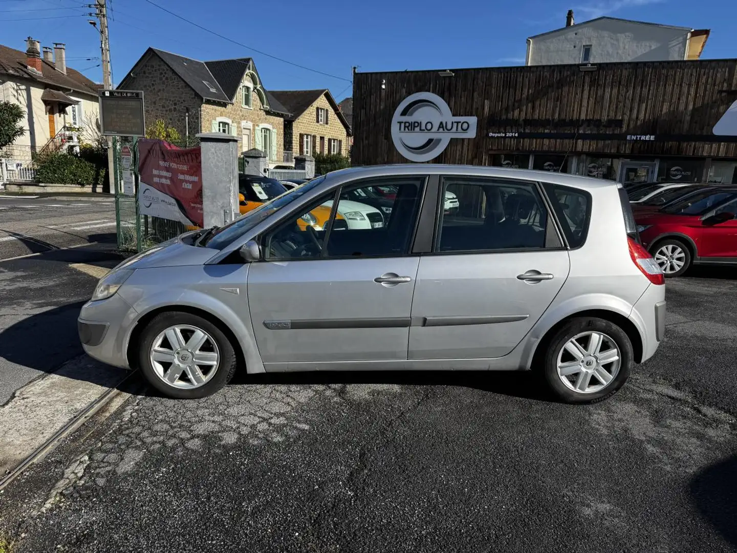 Renault Scenic 1.5 dCi - 100 Confort Dynamique + Clim Gris - 2