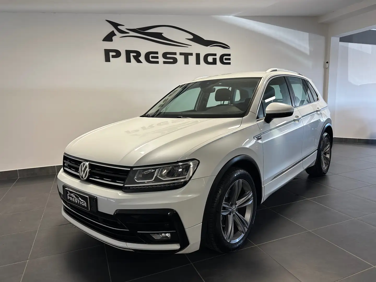 Volkswagen Tiguan TIGUAN 2.0 DSG 150CV R-LINE PRONTA CONSEGNA Weiß - 2