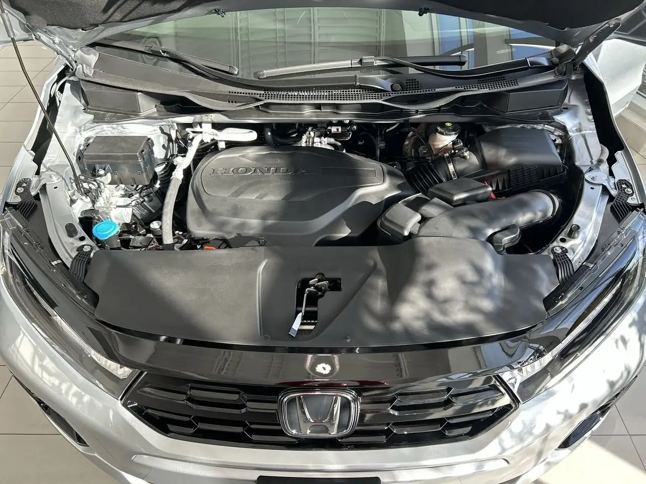 Honda Odyssey снимка Honda Odyssey