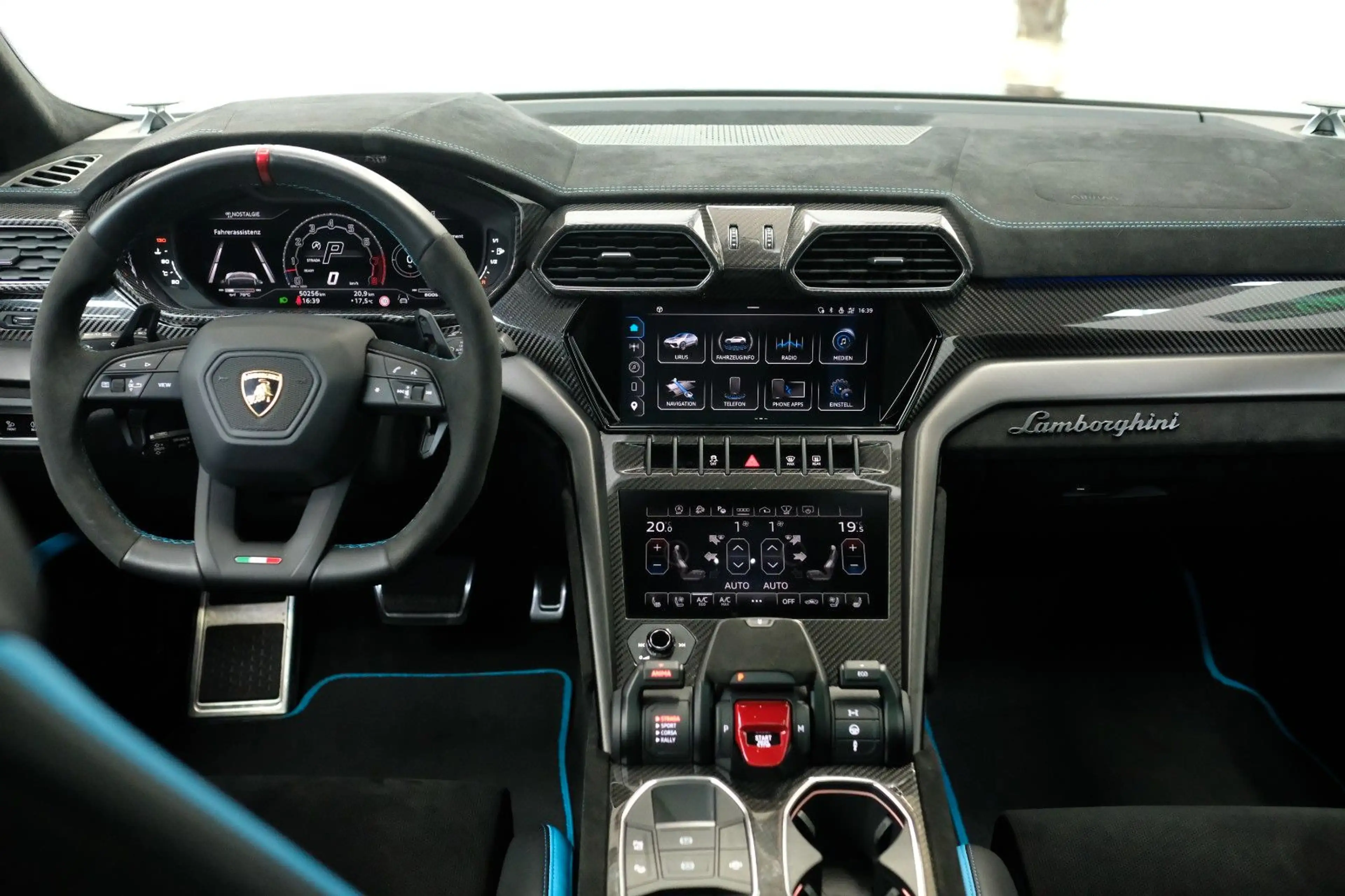 Lamborghini Urus Performante/CARBON BONNET/PANO/B&O/AKRAPOVI — photo 14