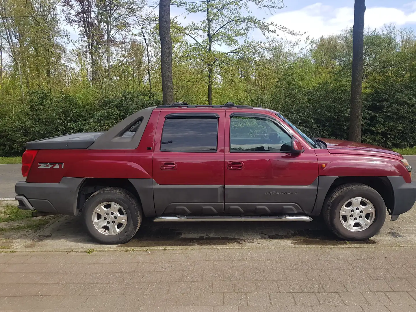 Chevrolet Avalanche 1500 Z71 Rood - 1