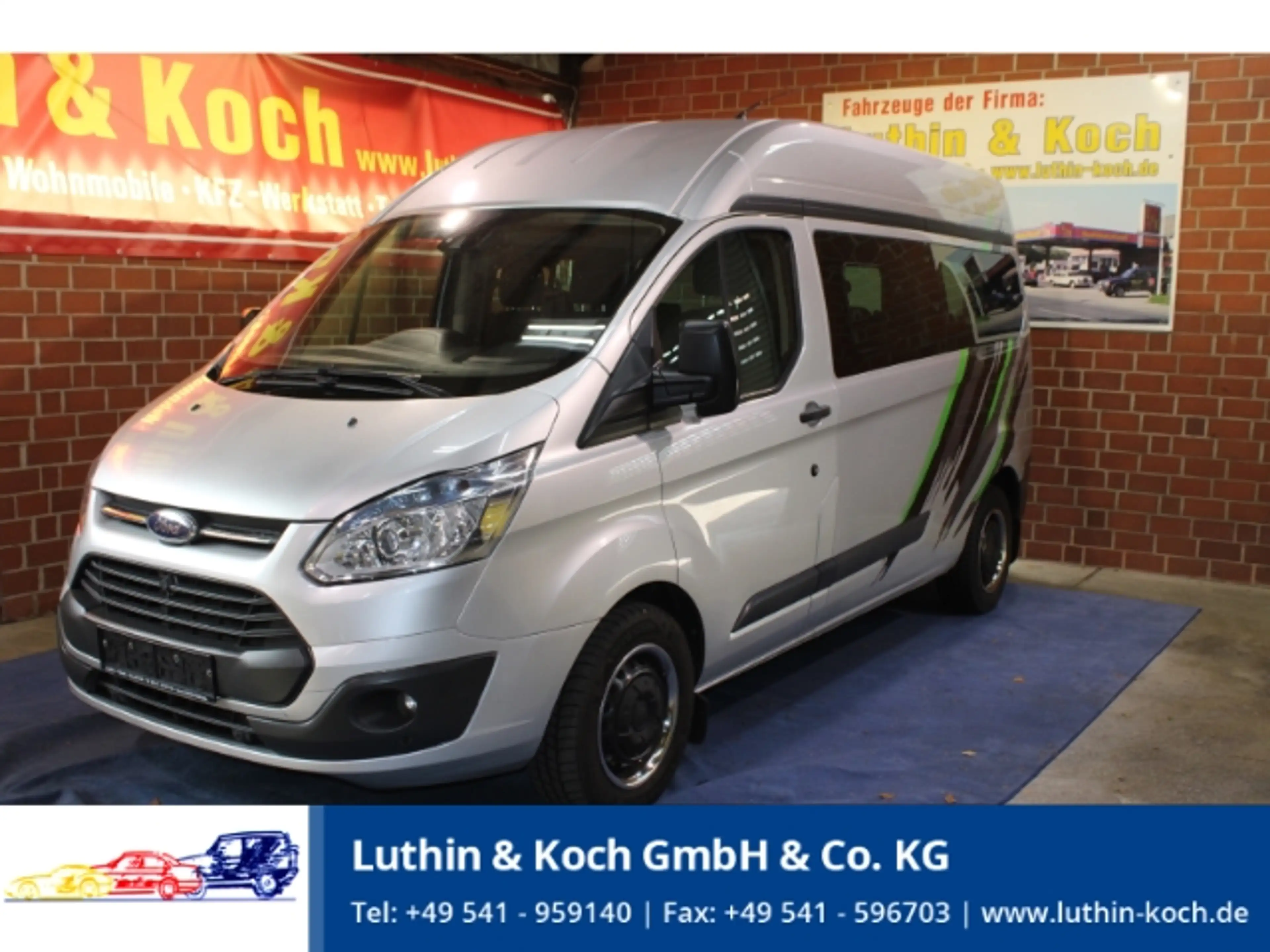 Ford Transit Custom Hochdach 9 Sitzer AHK Navi Kamera