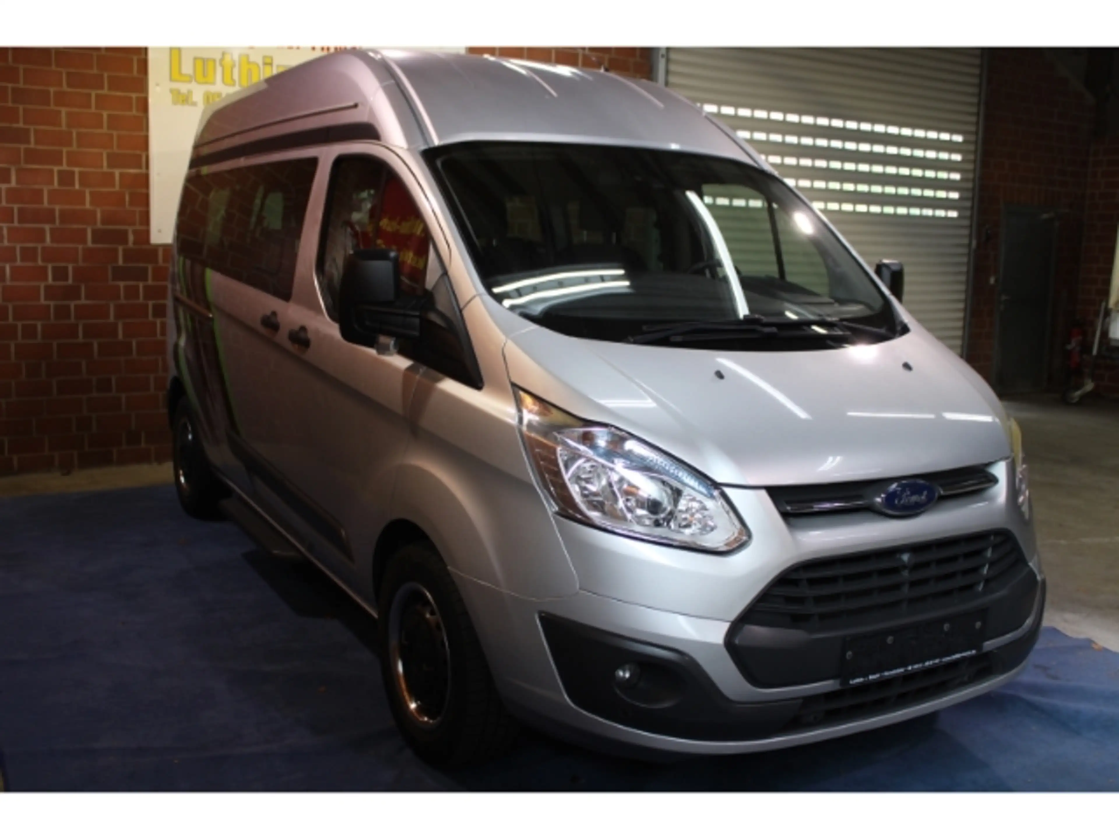 Ford Transit Custom Hochdach 9 Sitzer AHK Navi Kamera — photo 6