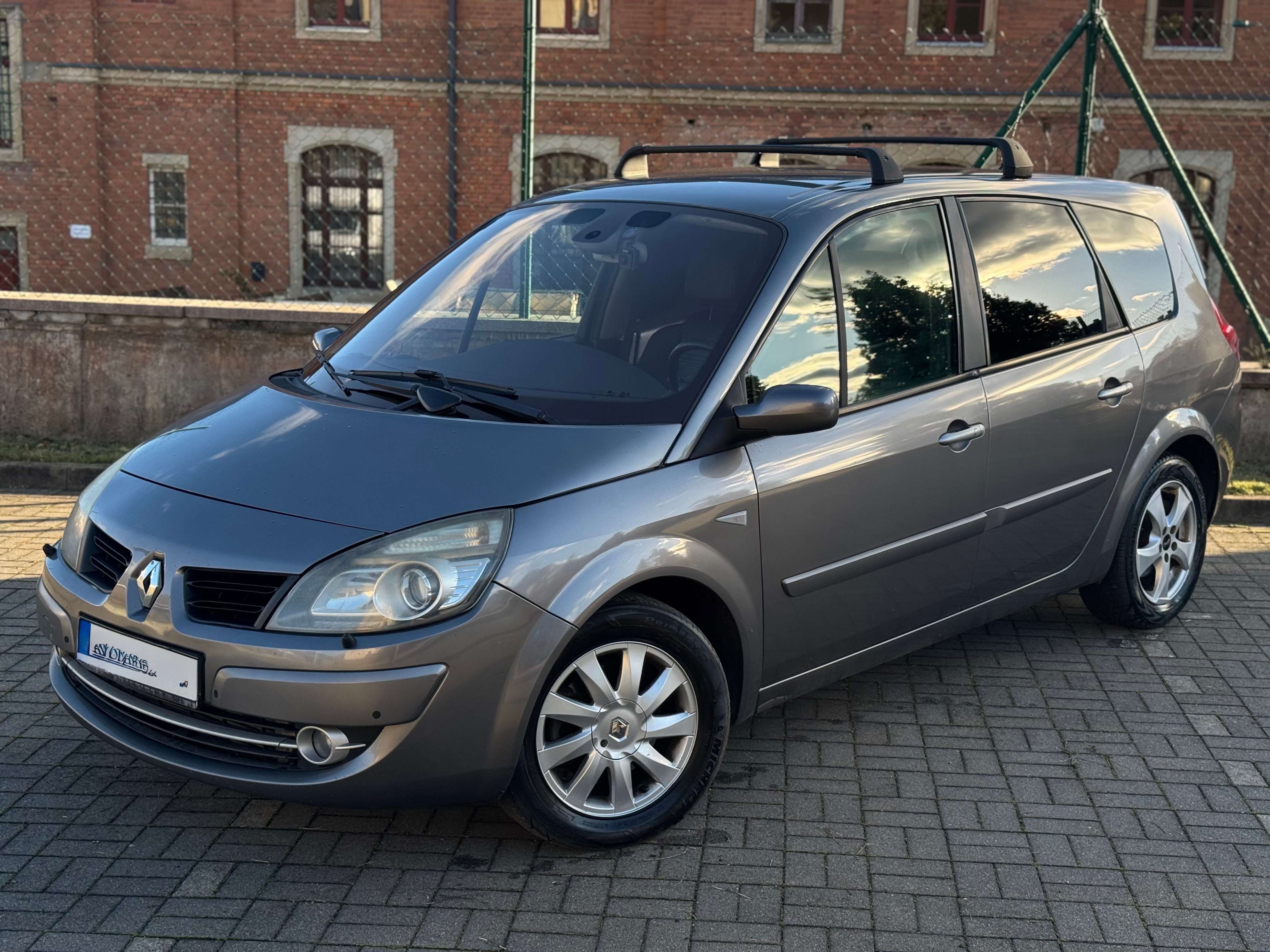 Second hand Renault Grand Scenic 2.0