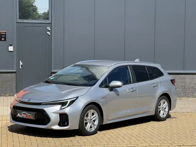 Suzuki Swace 1.8 Hybrid Select