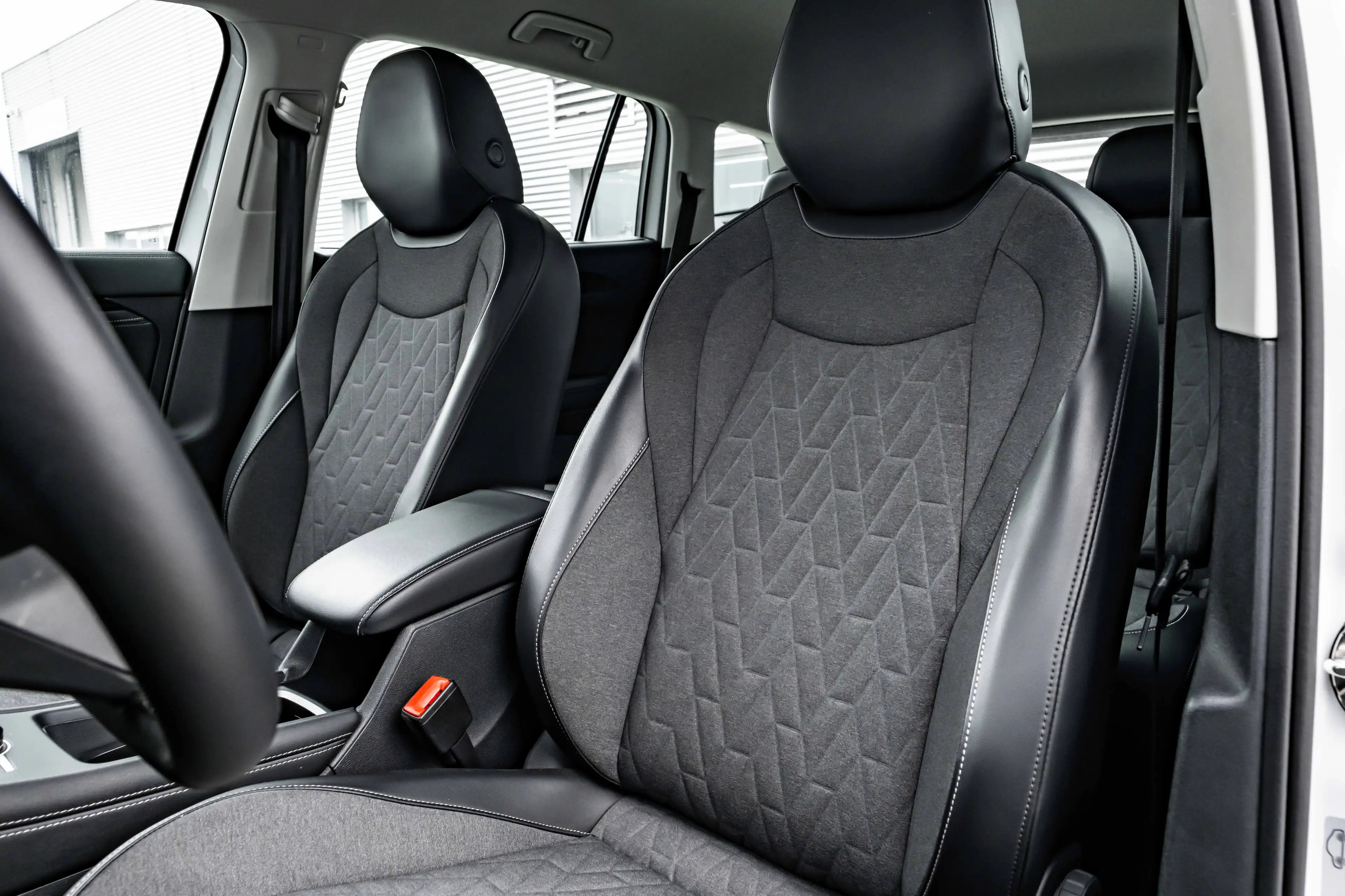 Volkswagen Tayron 1.5 eHybrid Life 204pk DSG/AUTO | Cruise control a — photo 8