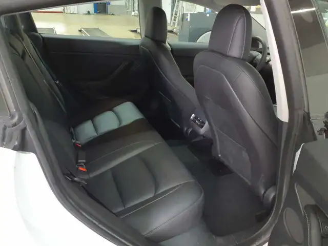 Tesla Model 3 view 14