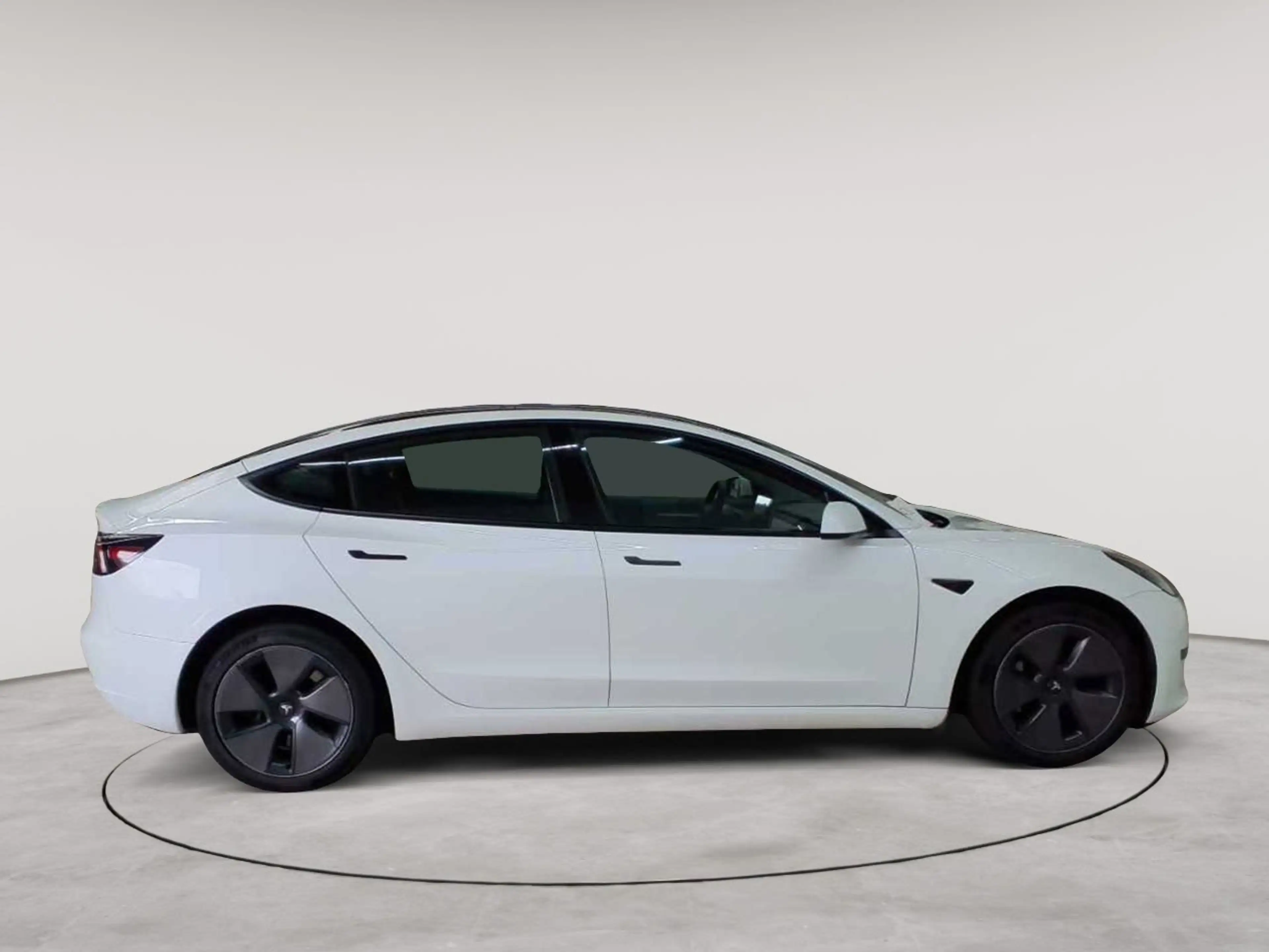 Tesla Model 3 RWD Hinterradantrieb — photo 3