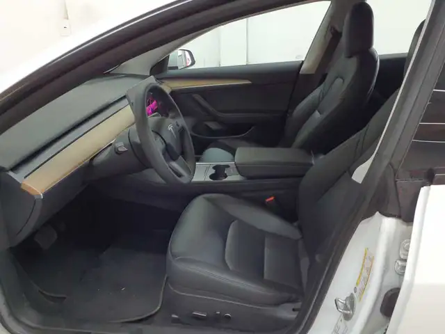 Tesla Model 3 view 7