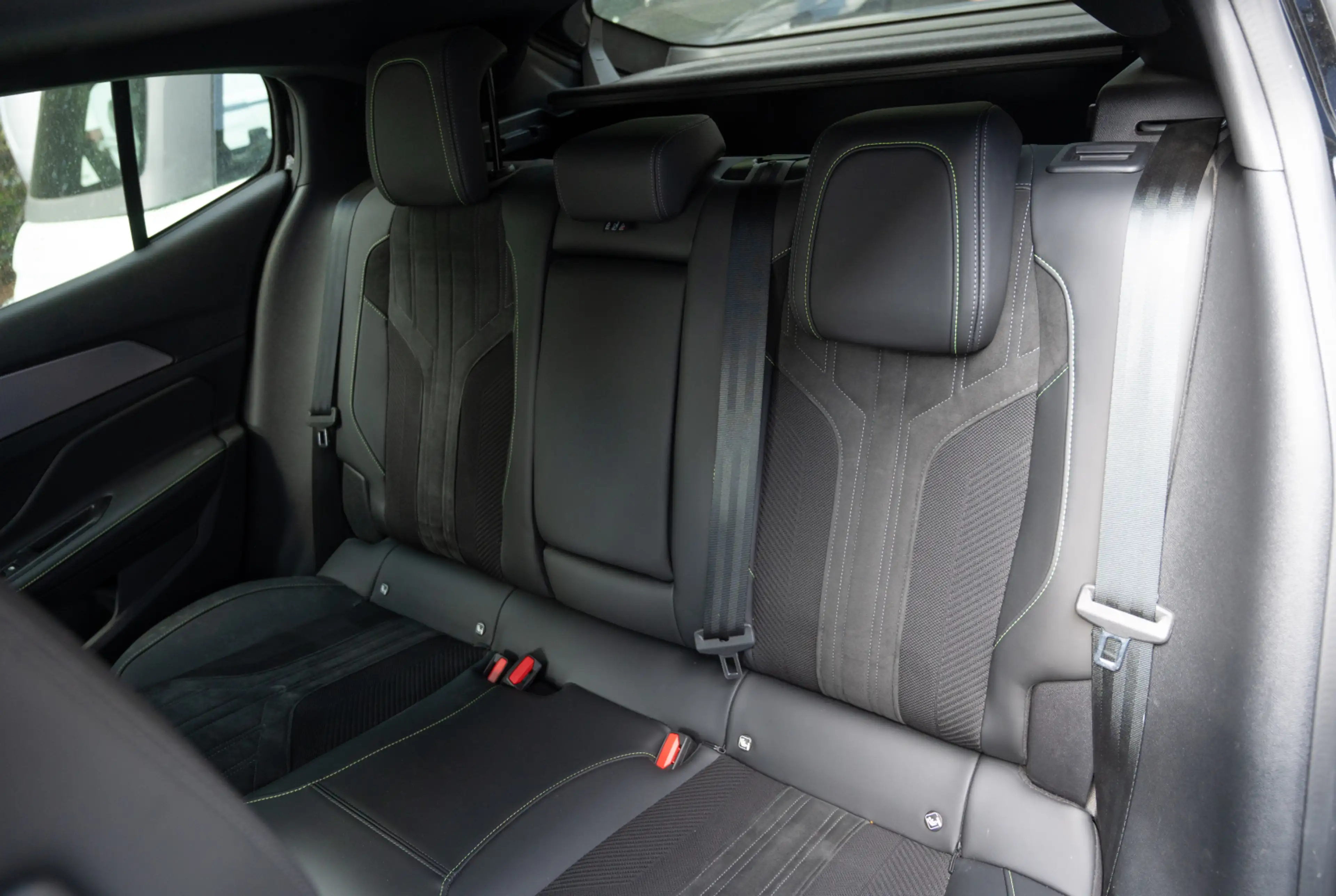 Peugeot 408 GT Hybrid 136 e-DSC6 *GW-TOP-DEAL* — photo 8