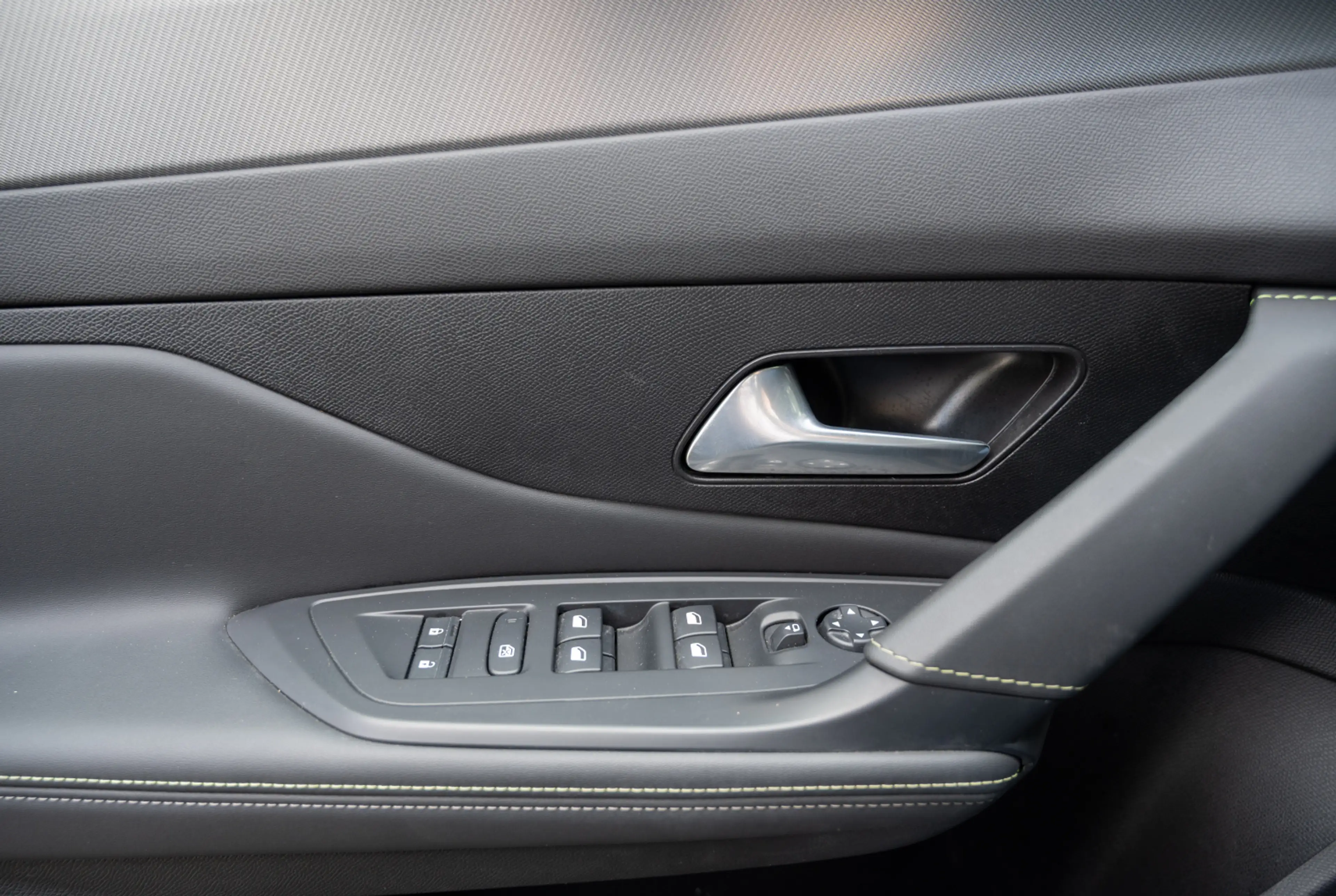 Peugeot 408 GT Hybrid 136 e-DSC6 *GW-TOP-DEAL* — photo 13