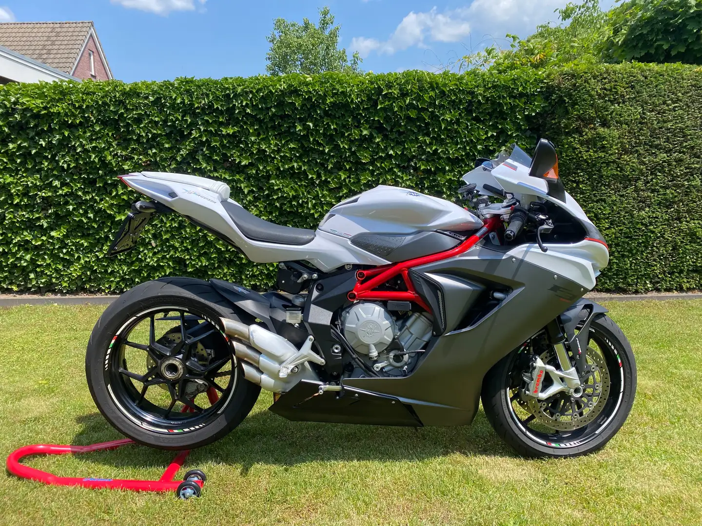 MV Agusta F3 800 Wit - 1