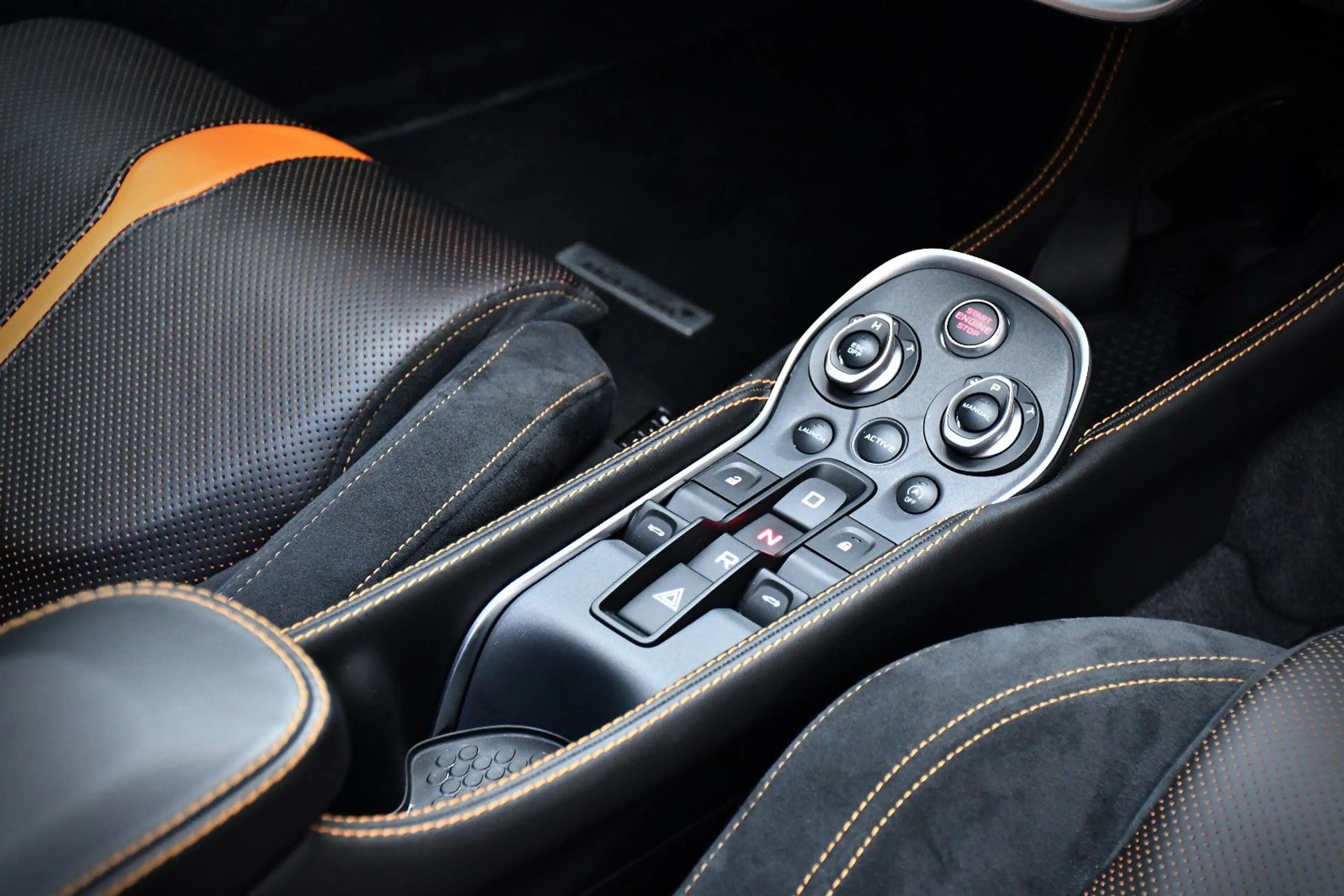 McLaren 570GT Coupe Dihedral | 4.618 km | Sammlerzustand — photo 15