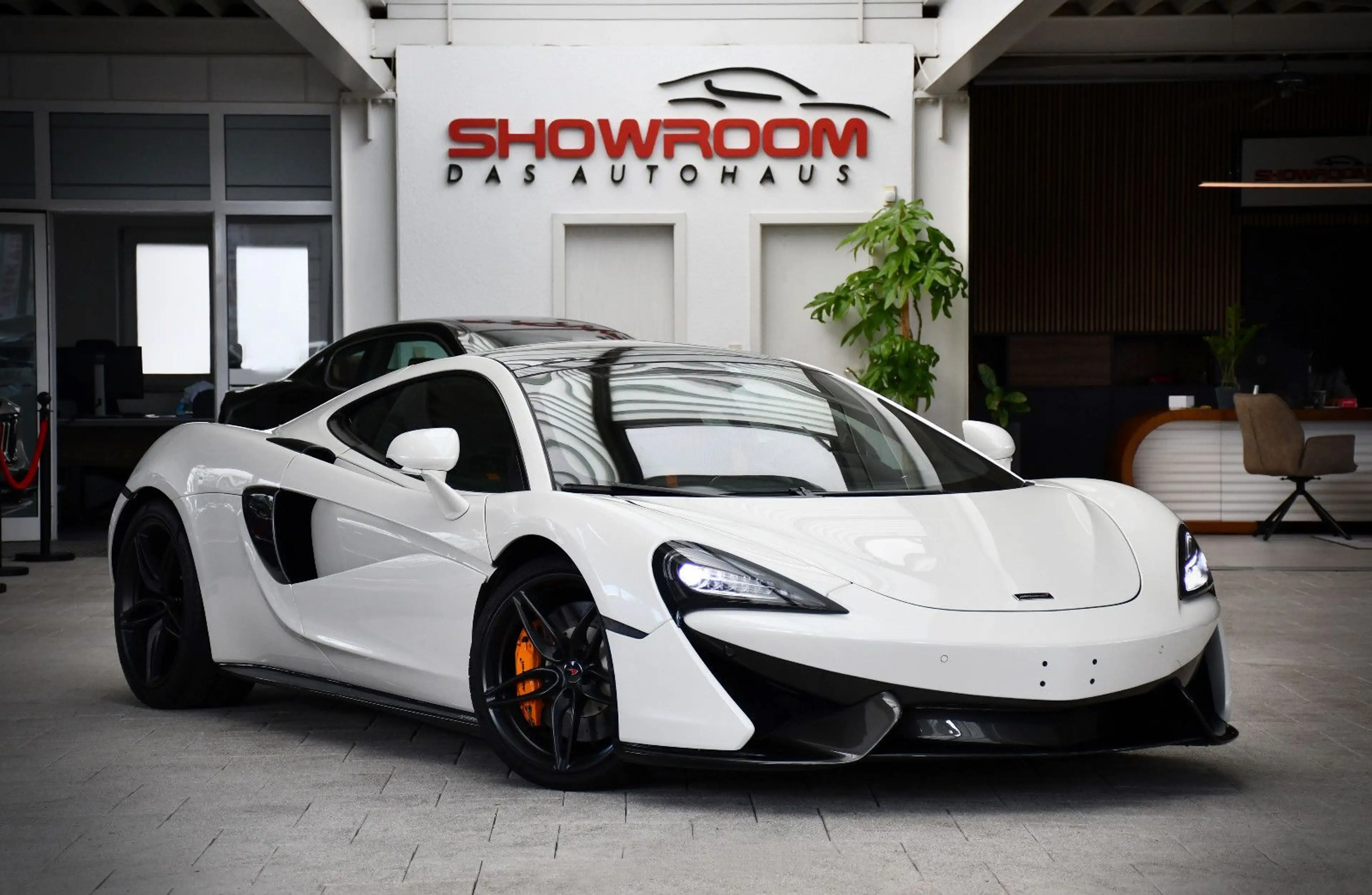 McLaren 570GT Coupe Dihedral | 4.618 km | Sammlerzustand — photo 3