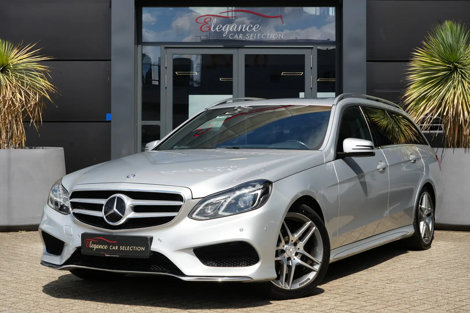 Mercedes-Benz E 250 Estate Edition Sport Elegance 211pk Panoramadak/Tr Grijs - 1
