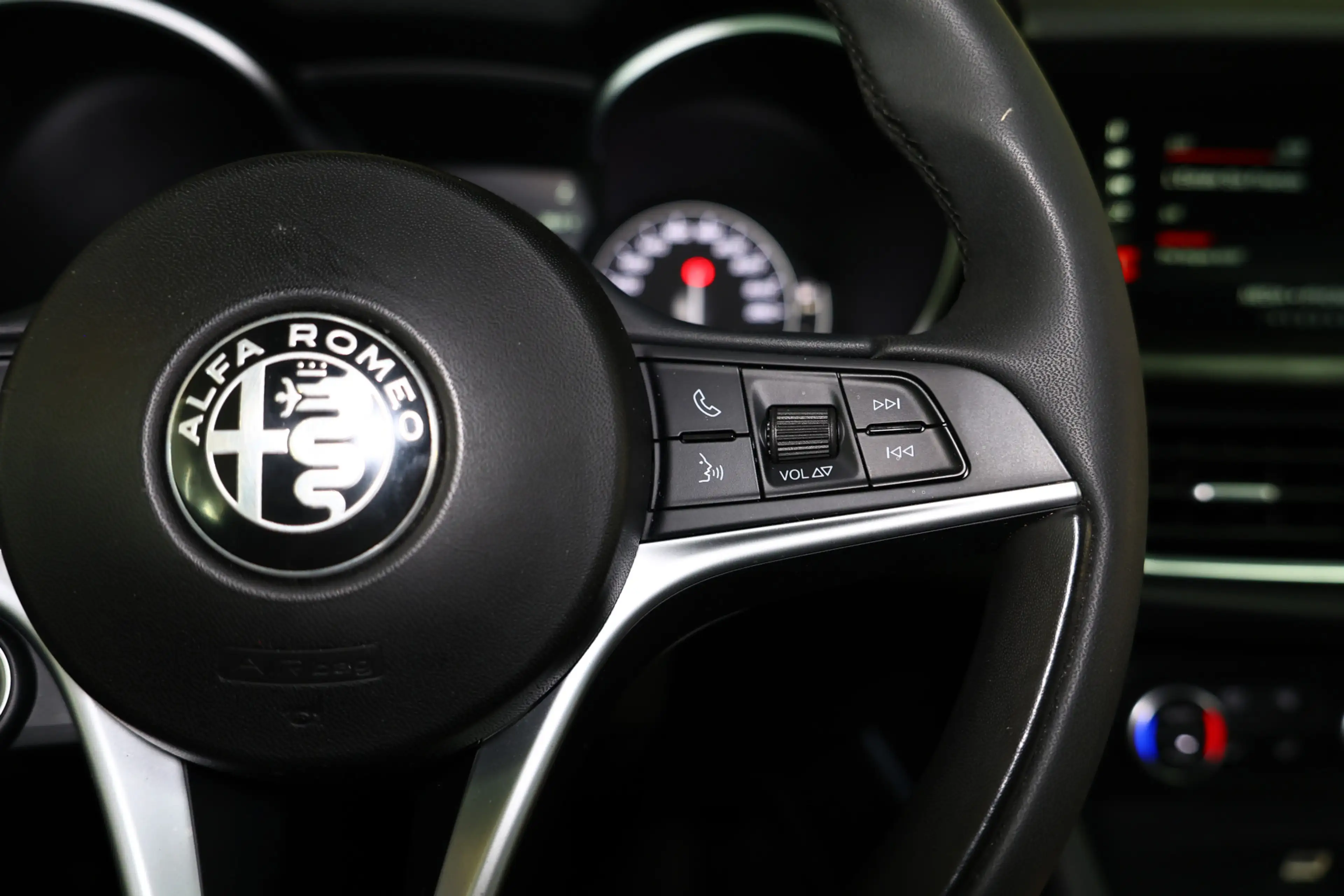 Alfa Romeo Stelvio 2.0 T AWD Super 44000 km !! MEMORY CAMERA NAVI AUT — photo 20