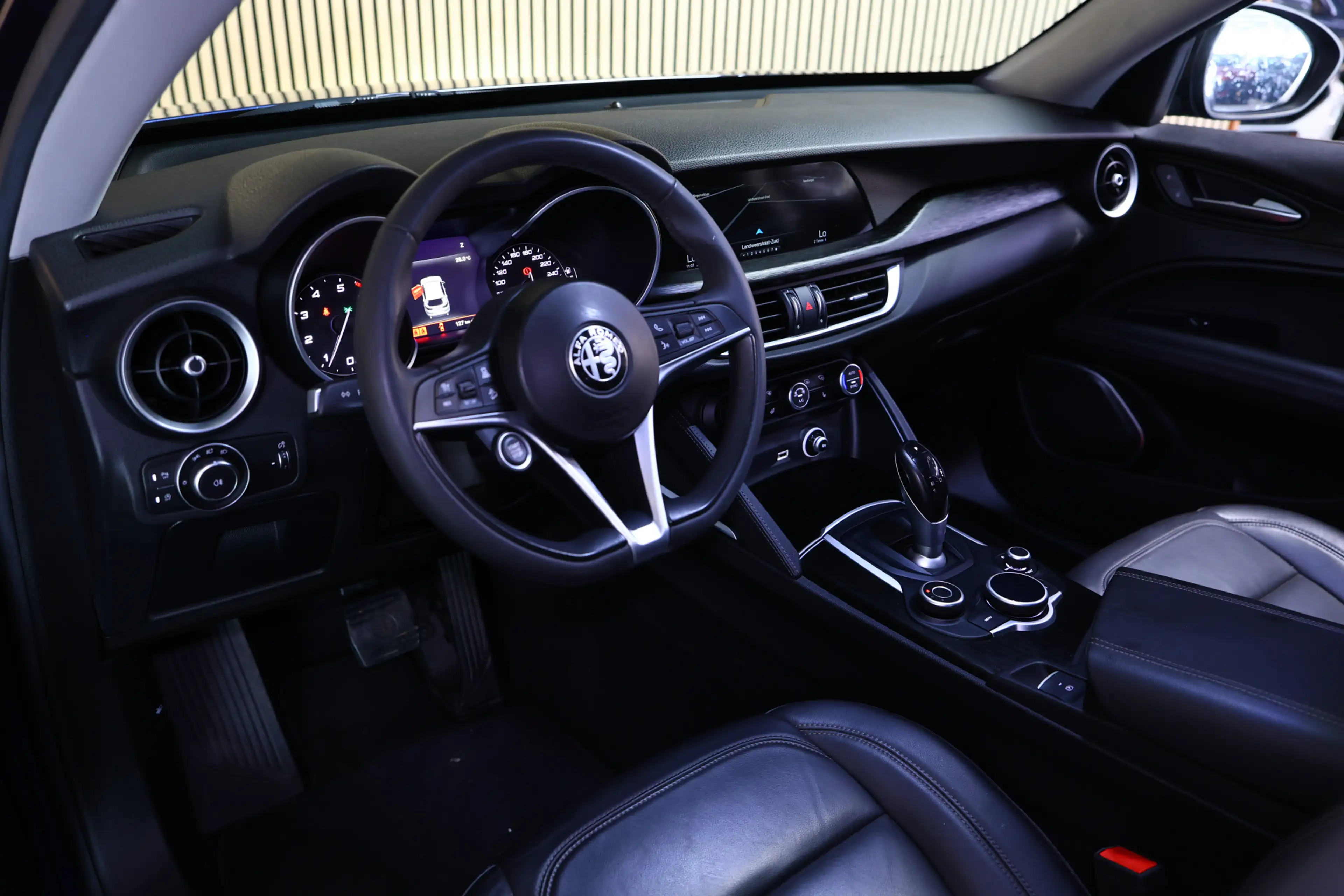 Alfa Romeo Stelvio 2.0 T AWD Super 44000 km !! MEMORY CAMERA NAVI AUT — photo 33