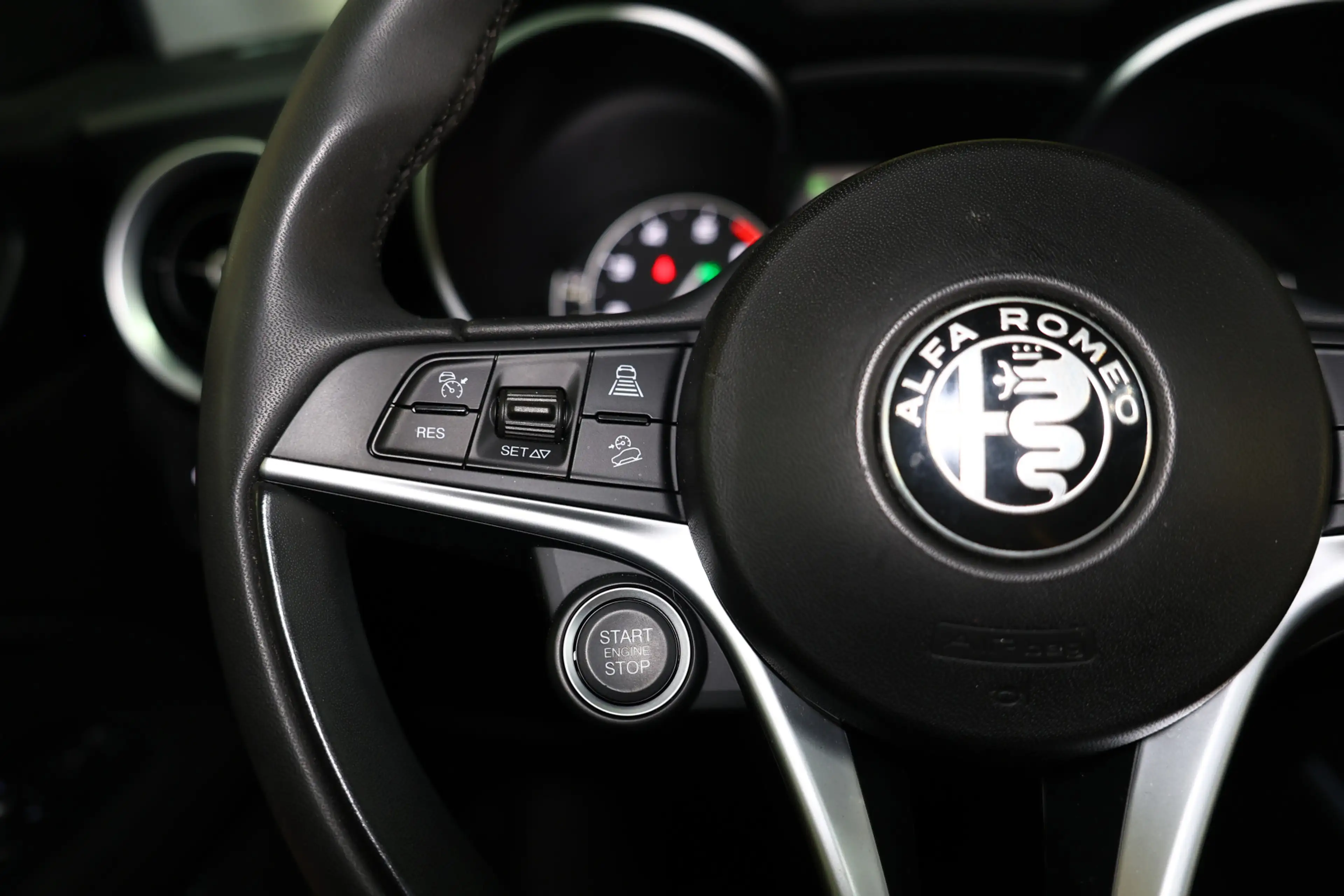 Alfa Romeo Stelvio 2.0 T AWD Super 44000 km !! MEMORY CAMERA NAVI AUT — photo 19