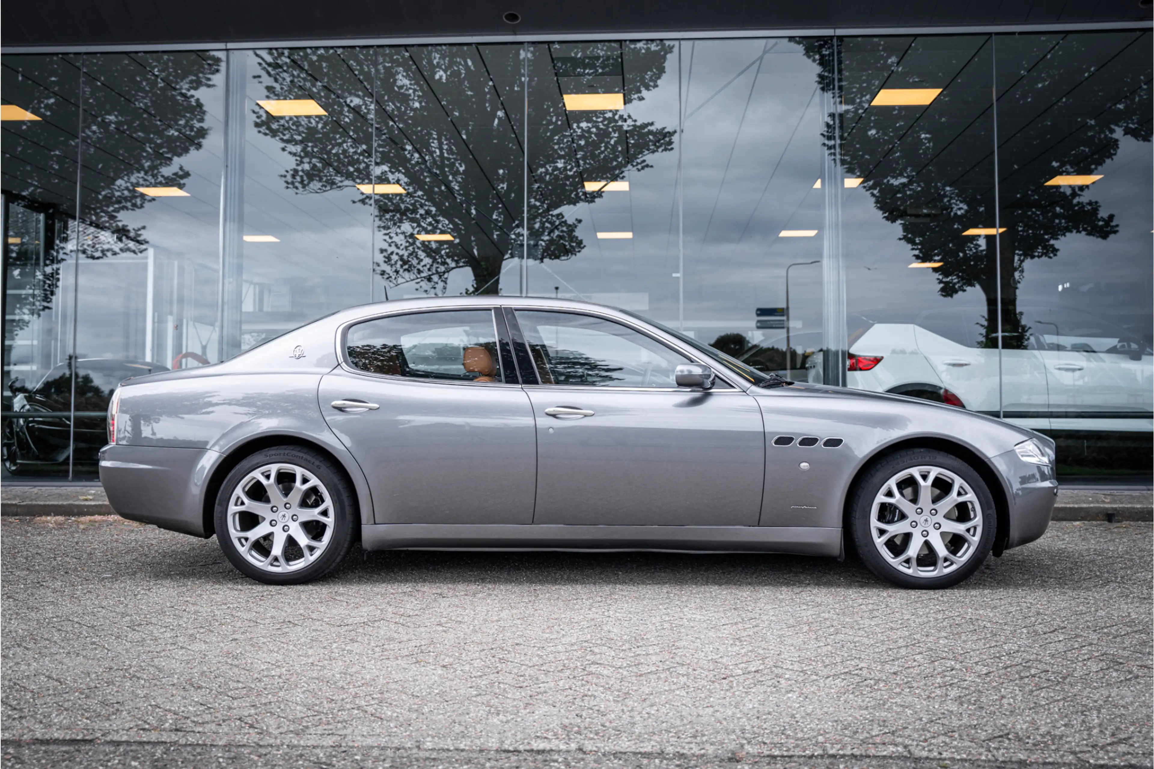 Maserati Quattroporte 4.2 Duo Select ** 19inch ** Hessing/Louwman onderh — photo 26