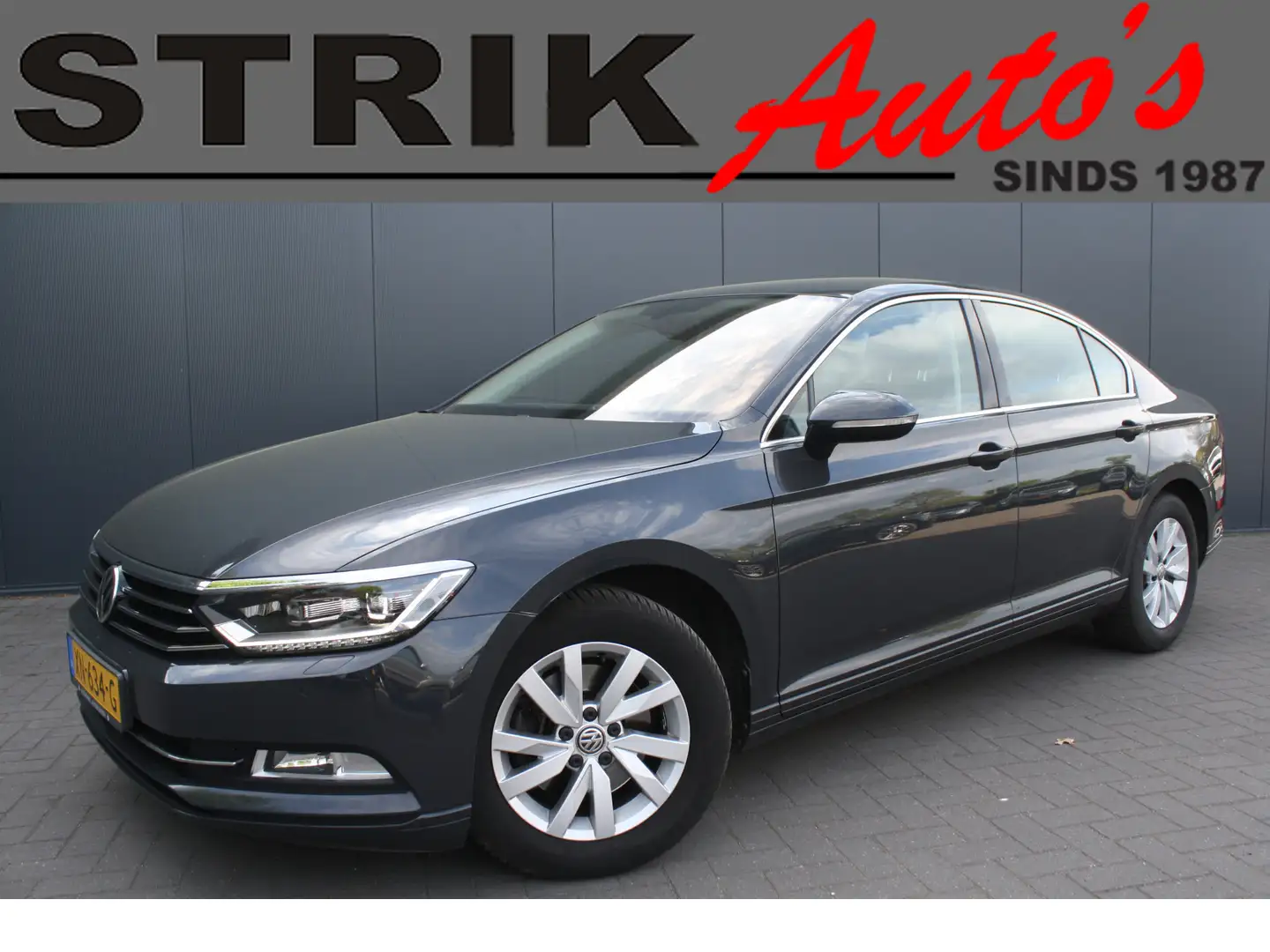 Volkswagen Passat 1.5 TSI Comfortline Business AUTOMAAT - NAVIGATIE Gris - 1